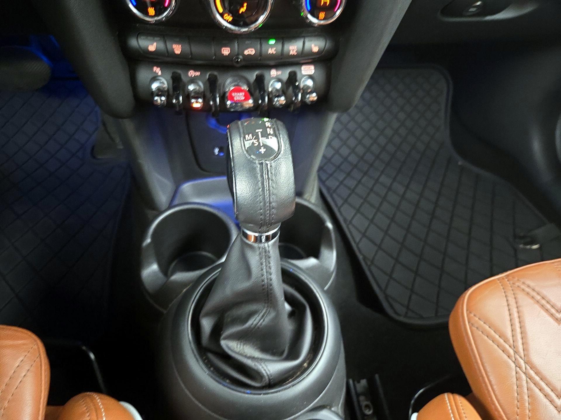 Thumbnail: 2018 MINI Cooper - 18