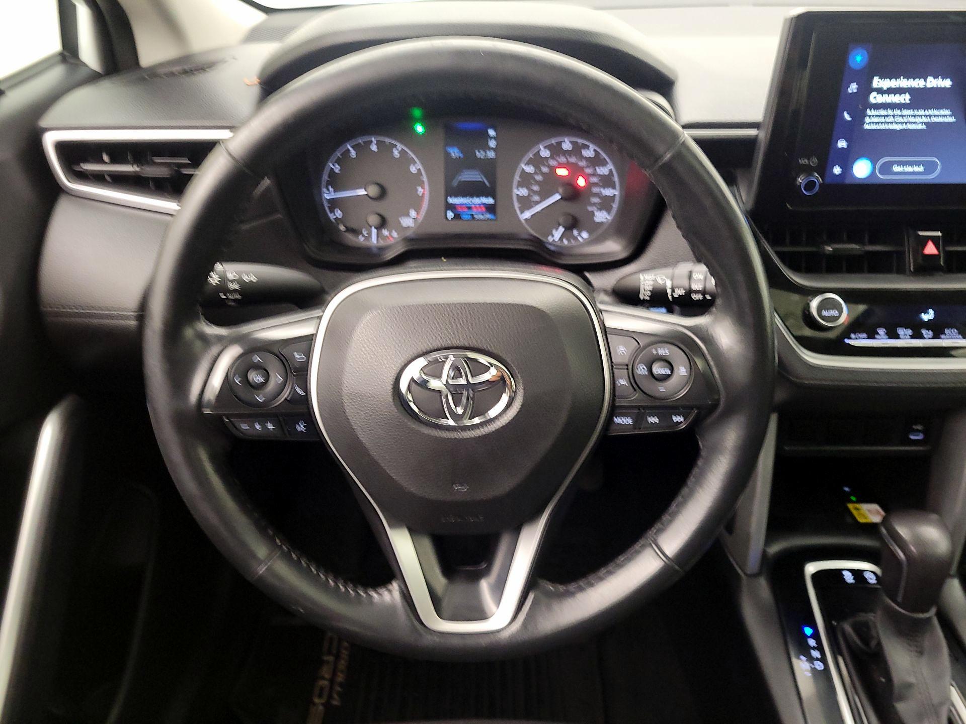 Thumbnail: 2023 Toyota Corolla Cross - 10