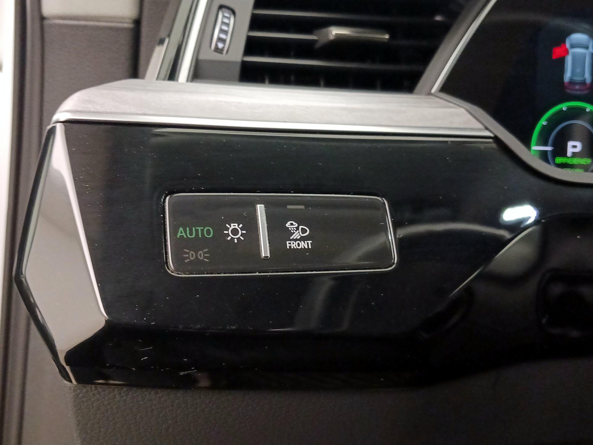 Thumbnail: 2024 Audi Q8 e-tron - 13