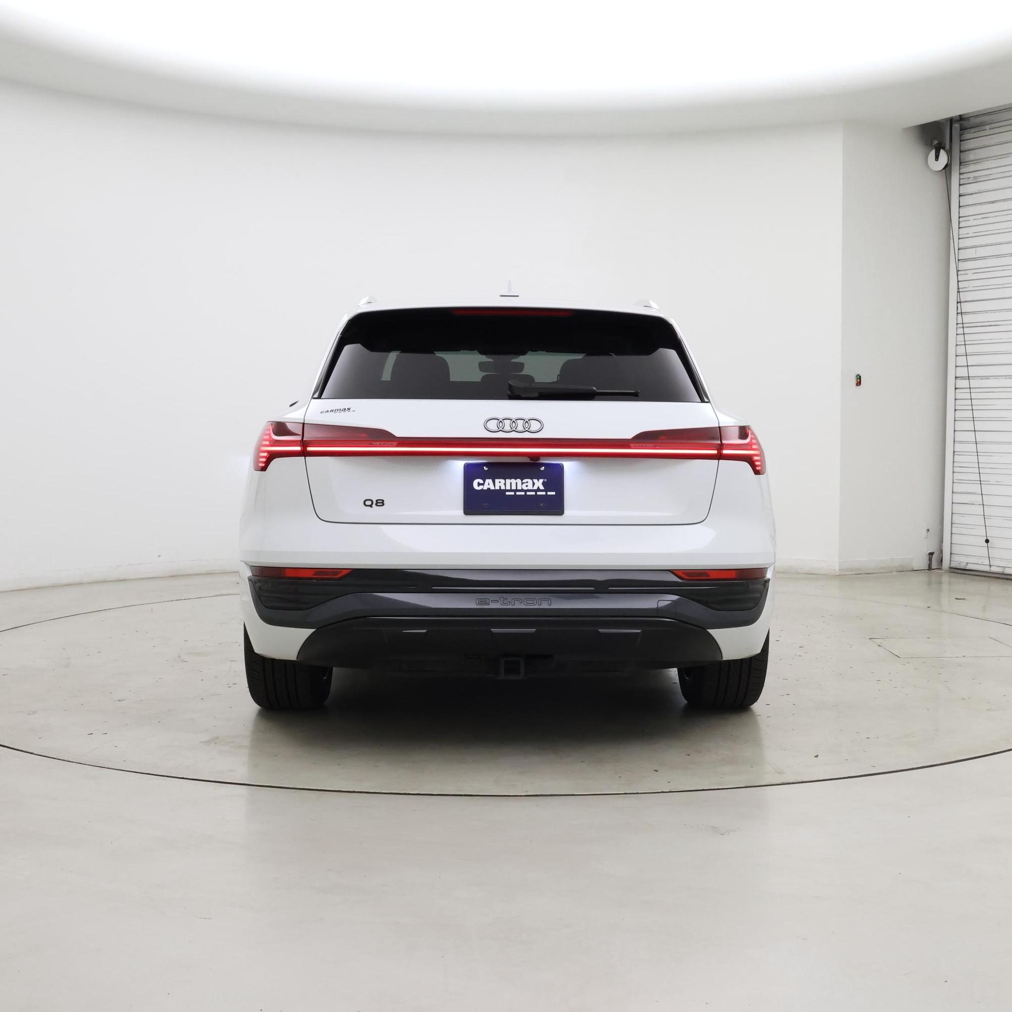 Thumbnail: 2024 Audi Q8 e-tron - 6