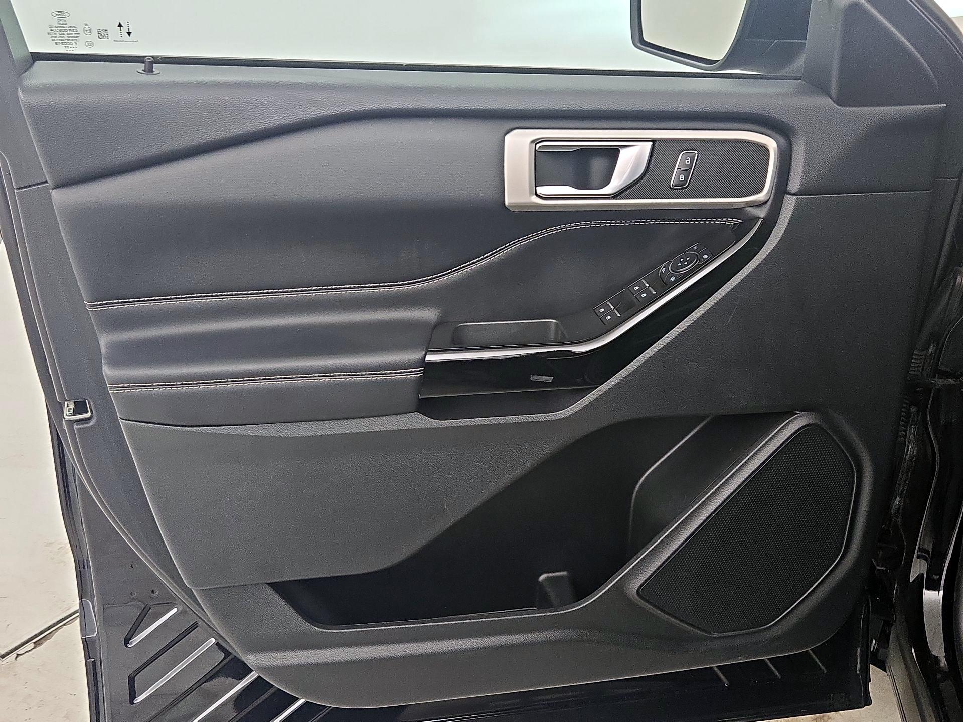 Thumbnail: 2022 Ford Explorer - 12