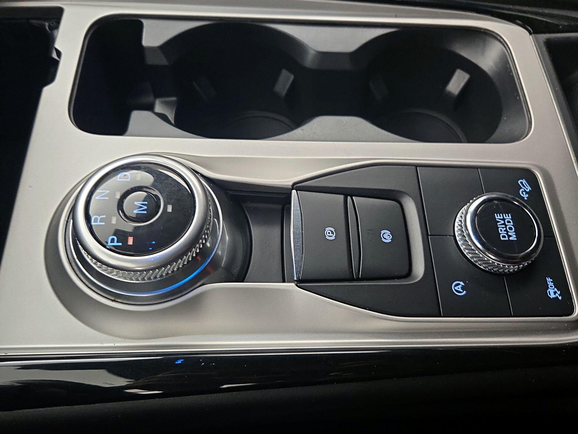 Thumbnail: 2022 Ford Explorer - 18