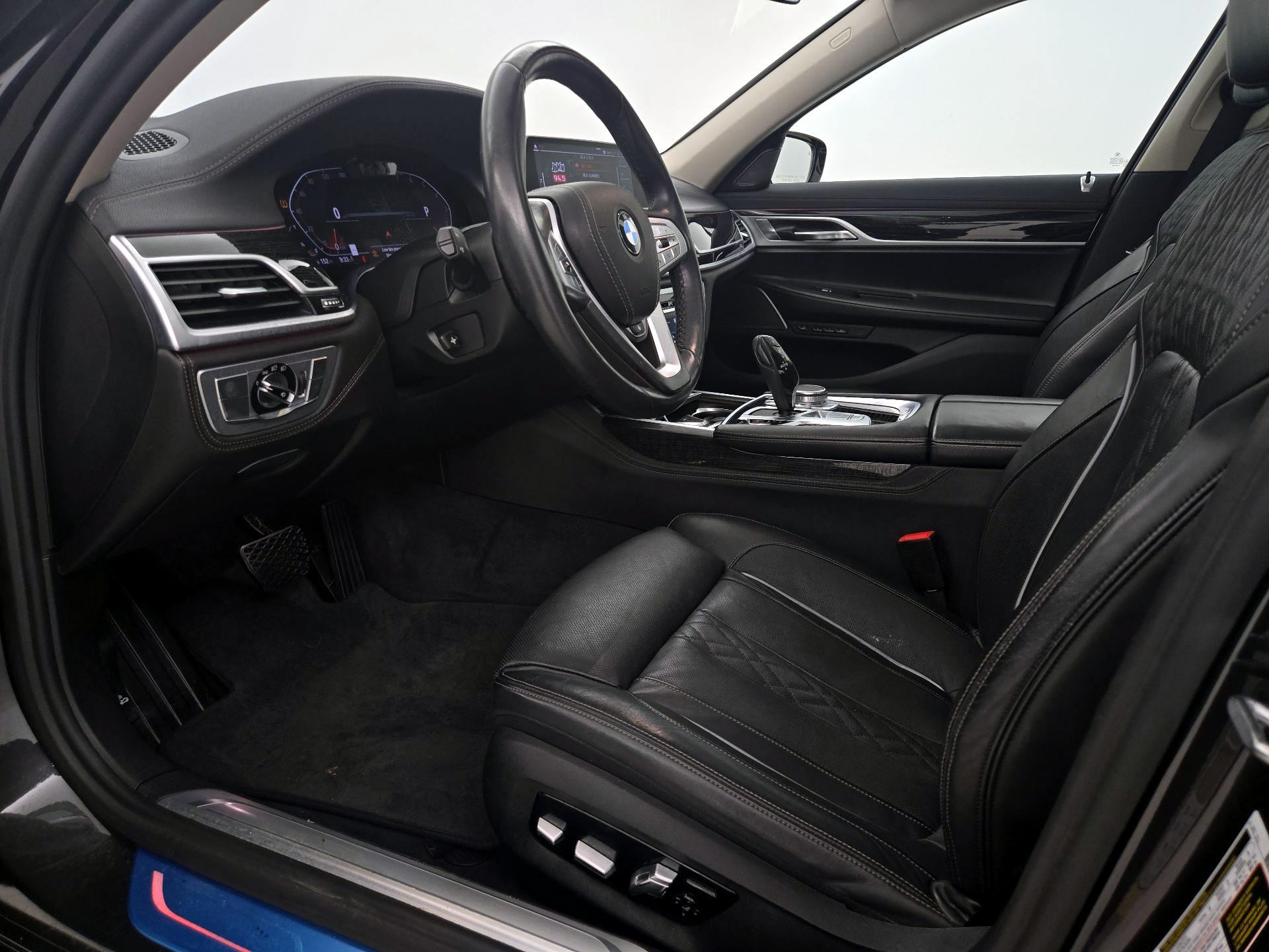 Thumbnail: 2021 BMW 7 Series - 11