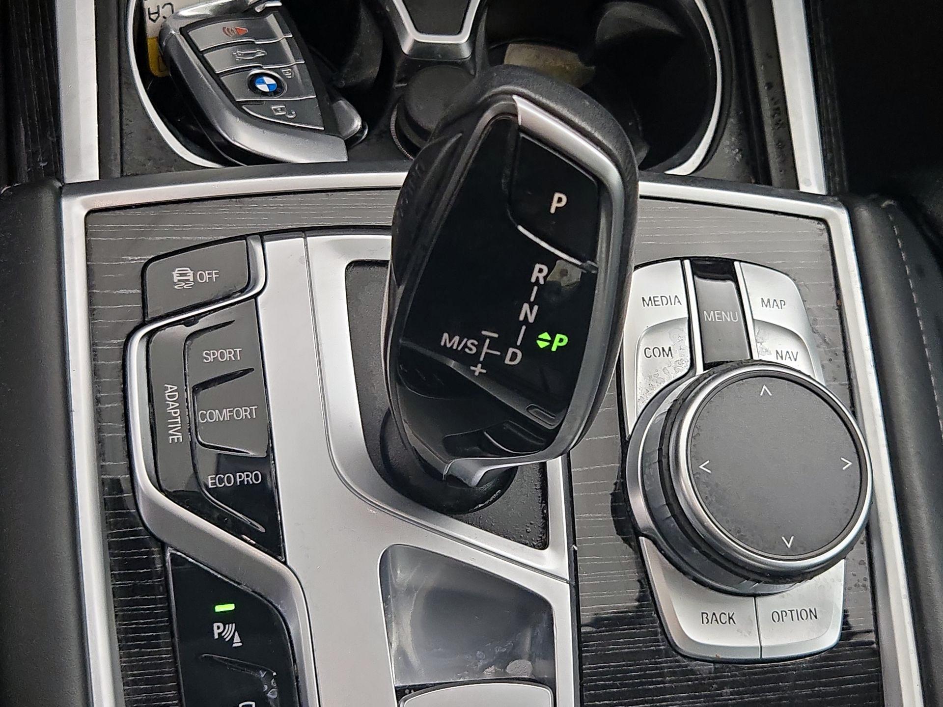 Thumbnail: 2021 BMW 7 Series - 18