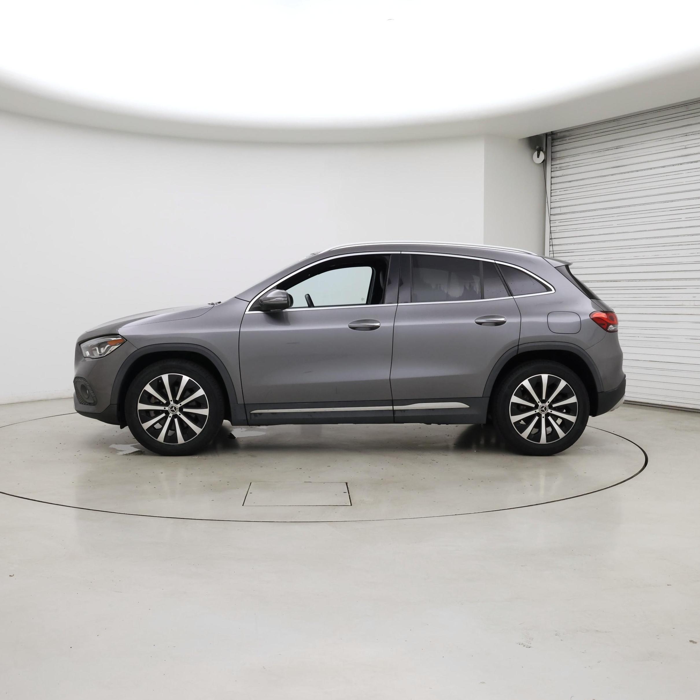 Thumbnail: 2021 Mercedes-Benz GLA - 3