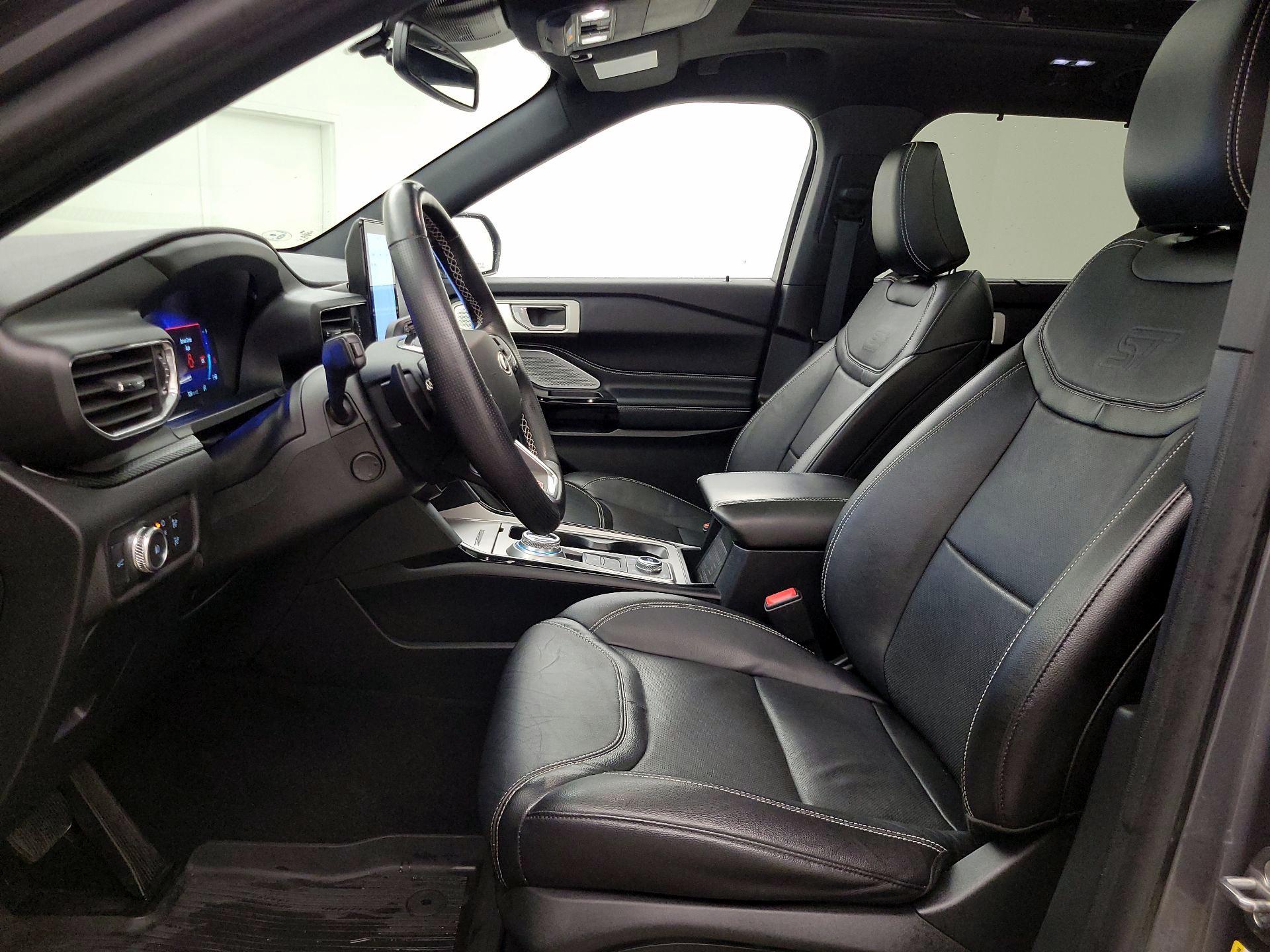 Thumbnail: 2021 Ford Explorer - 11