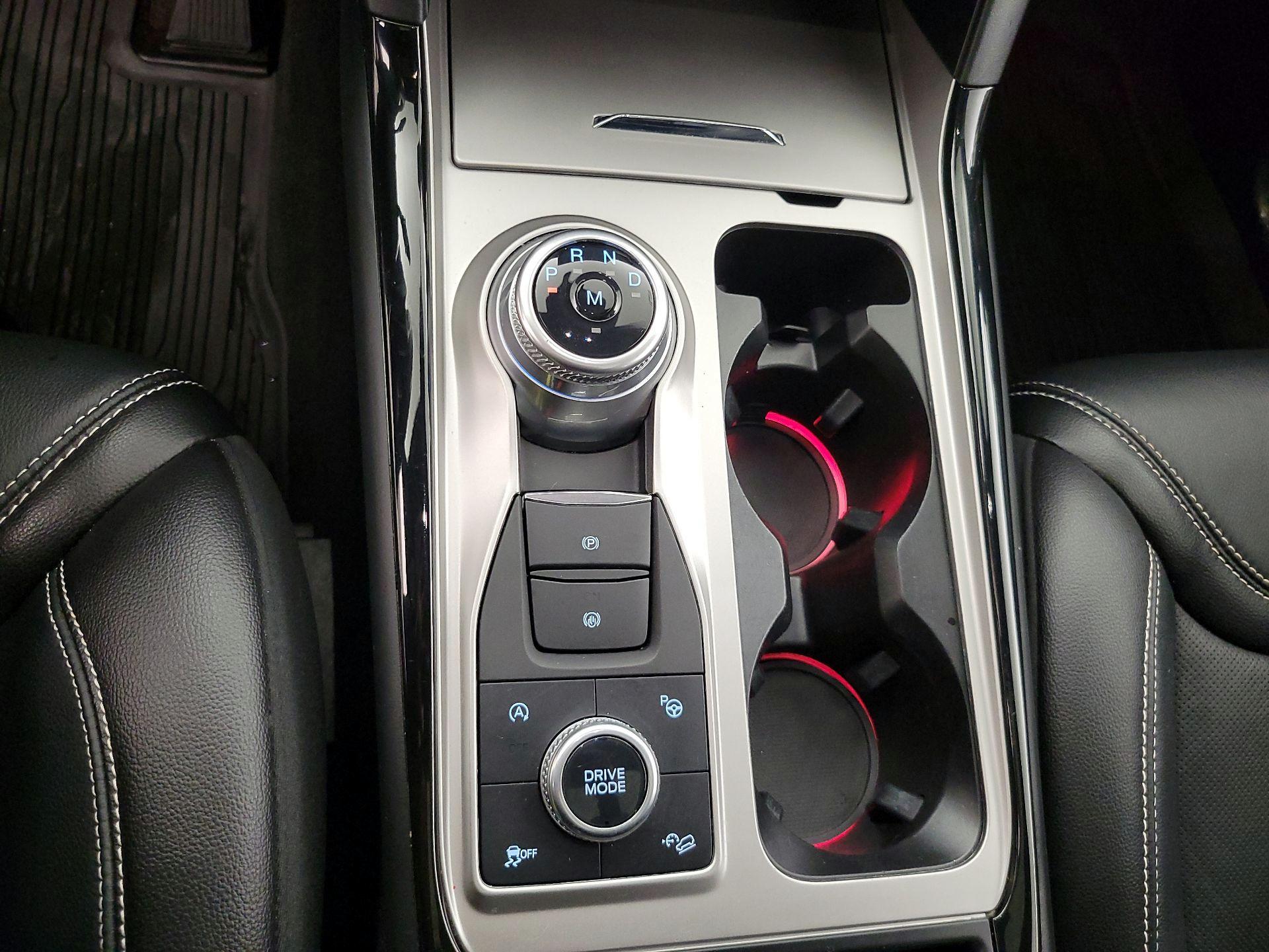 Thumbnail: 2021 Ford Explorer - 18