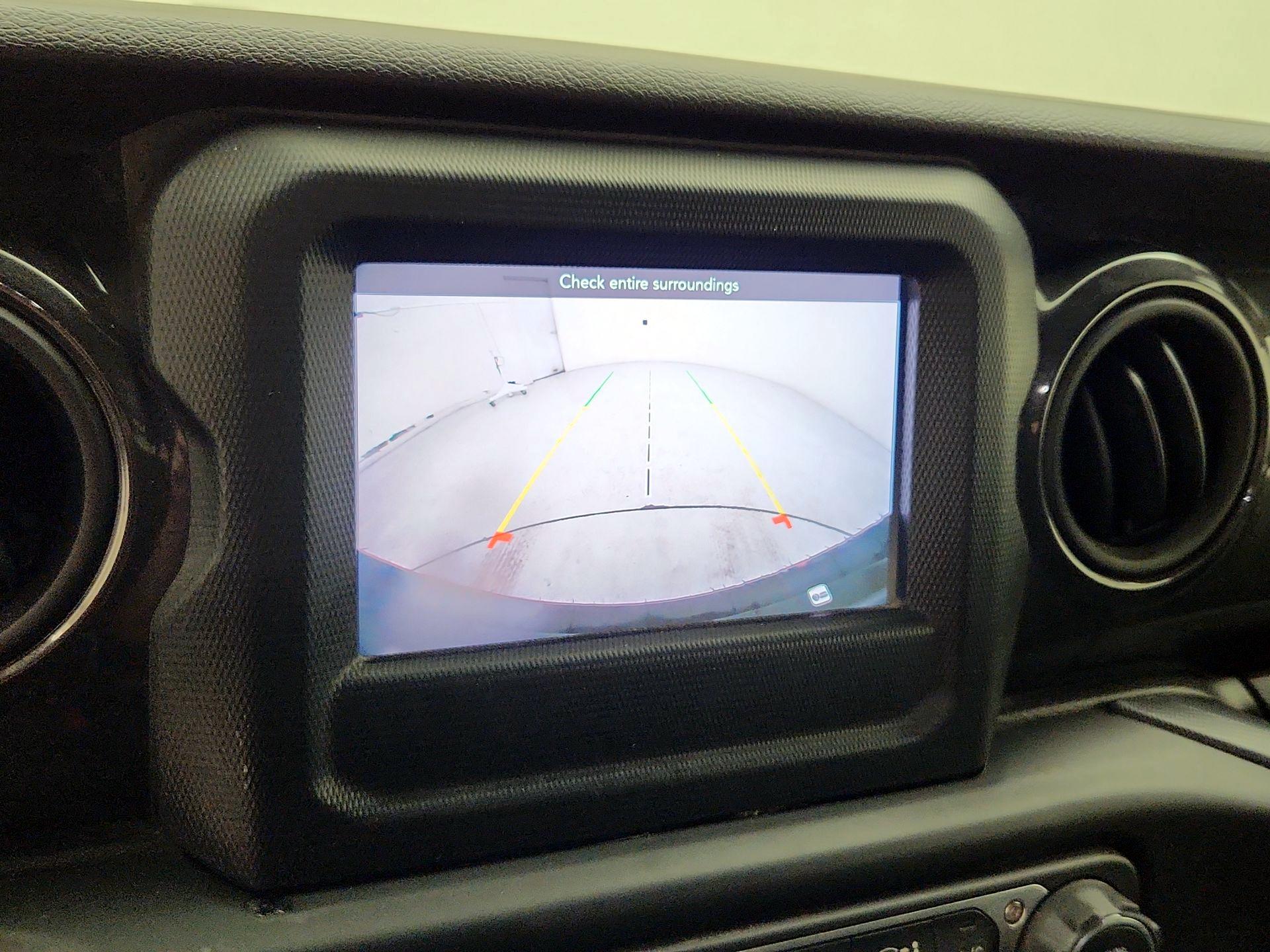 Thumbnail: 2021 Jeep Wrangler - 14