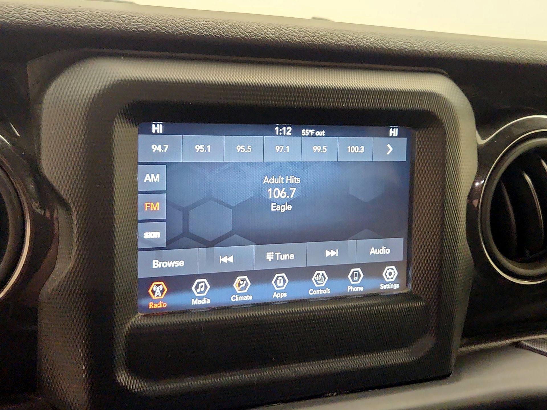 Thumbnail: 2021 Jeep Wrangler - 15