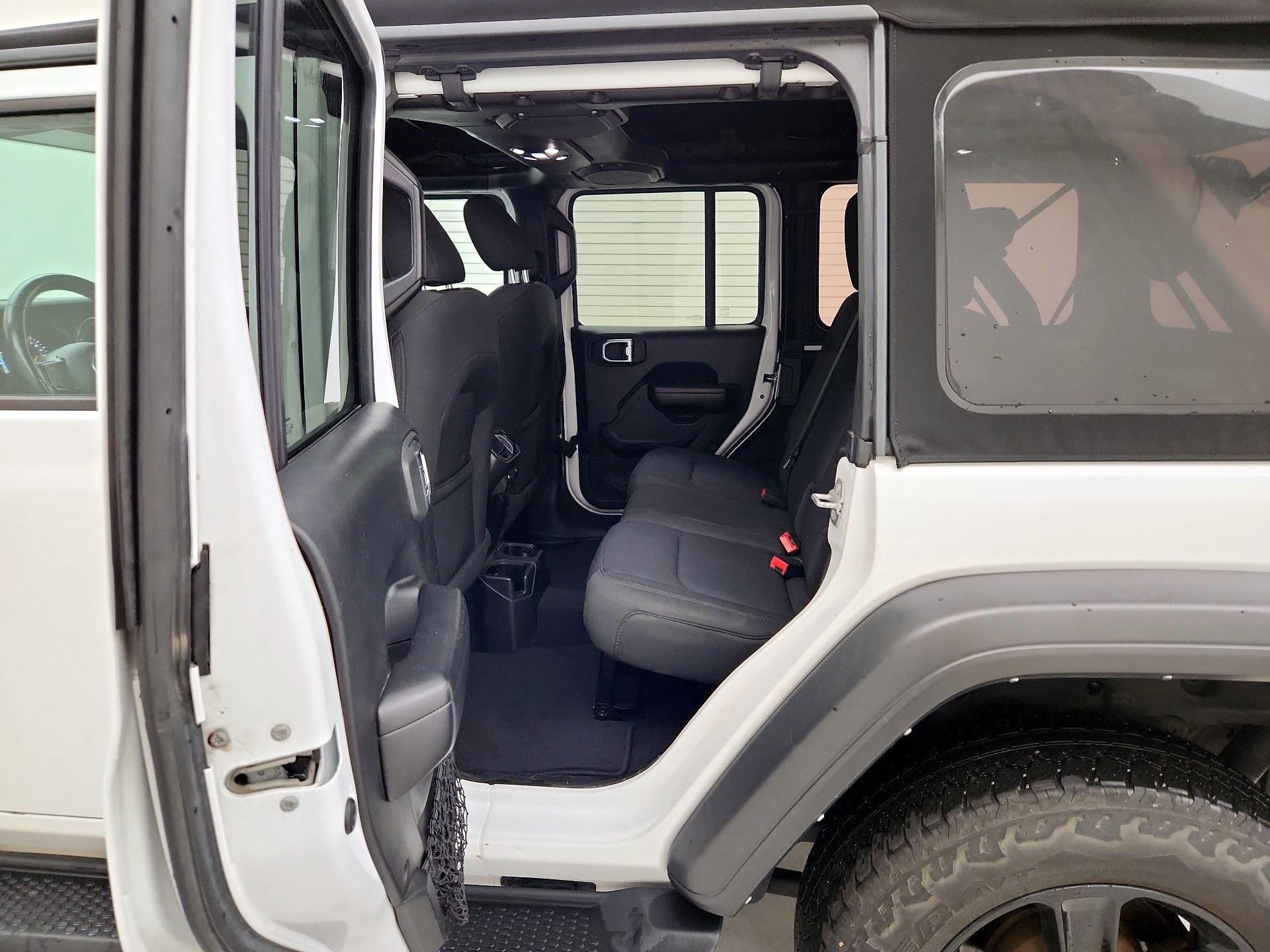 Thumbnail: 2021 Jeep Wrangler - 19