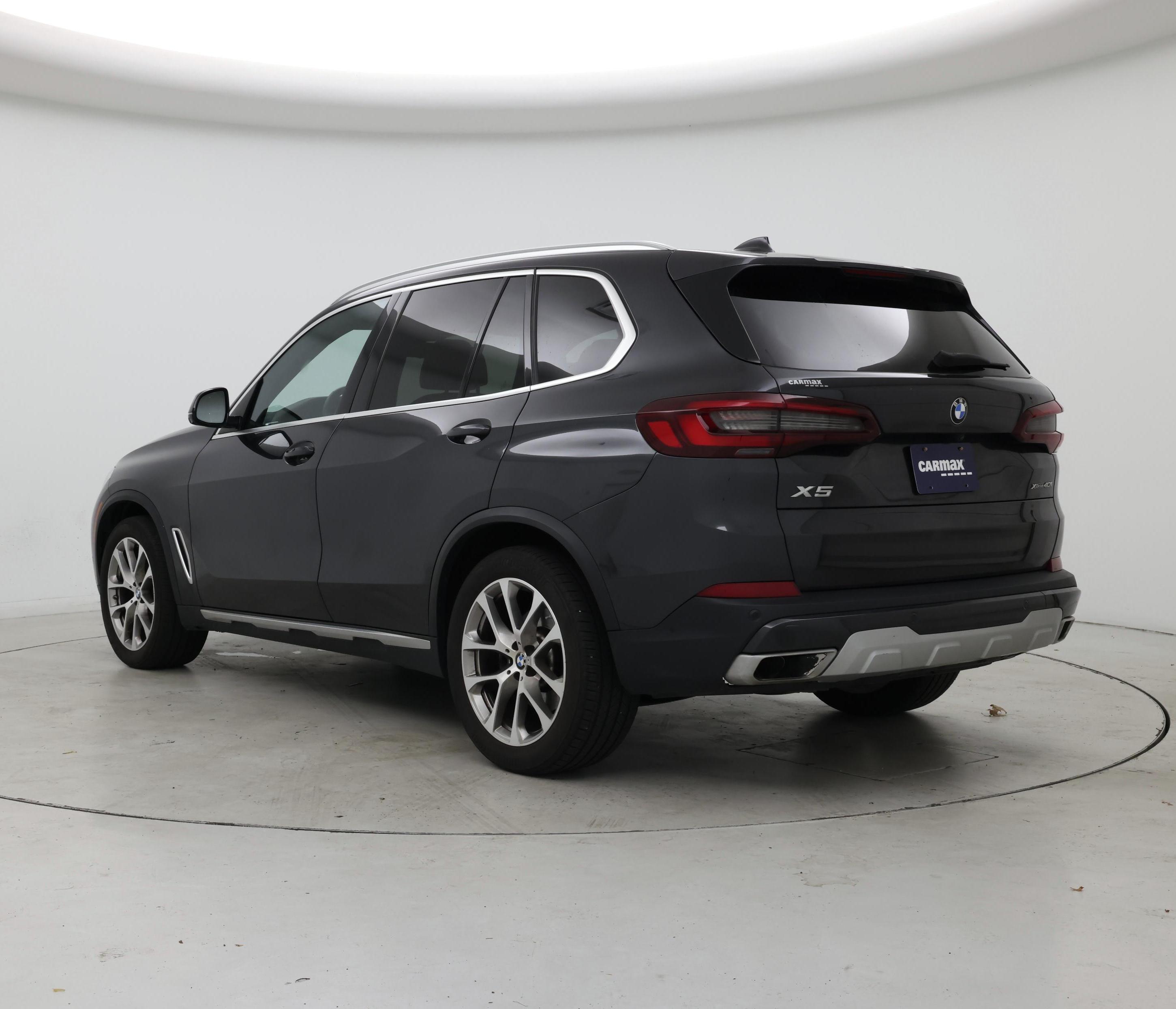Thumbnail: 2022 BMW X5 - 2