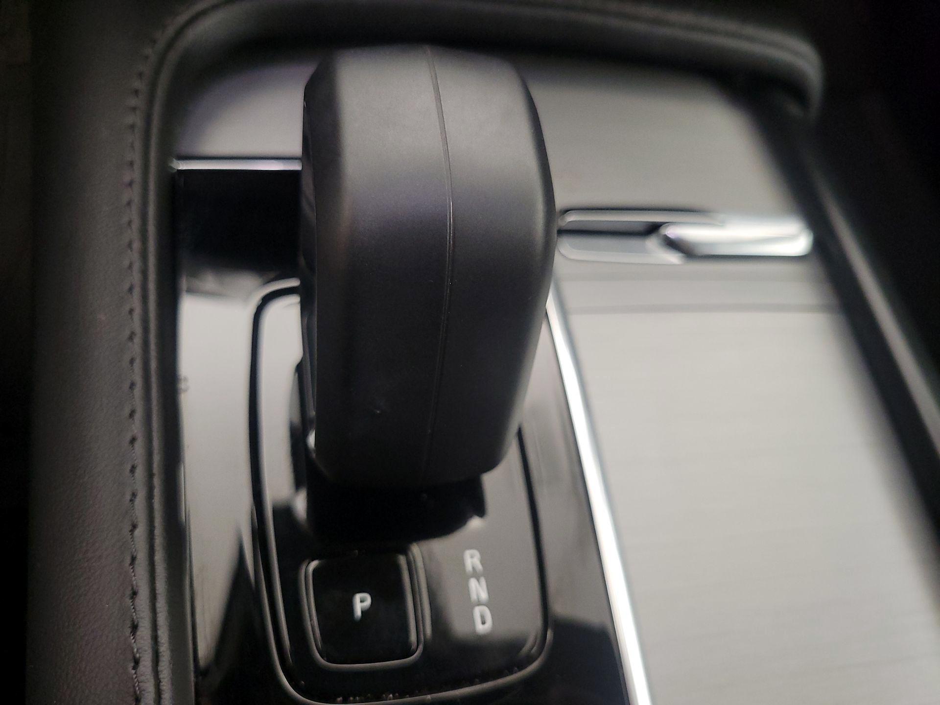 Thumbnail: 2024 Volvo XC90 - 18