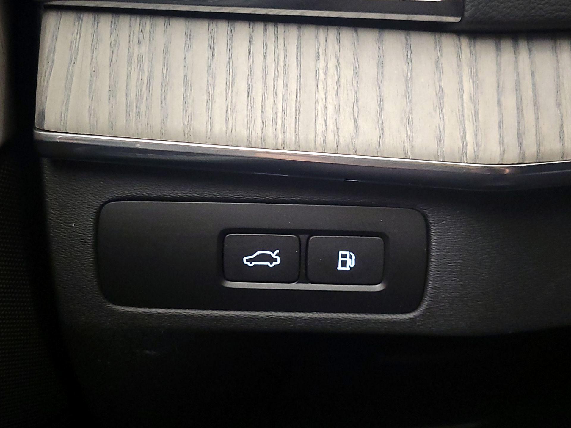 Thumbnail: 2024 Volvo XC90 - 13