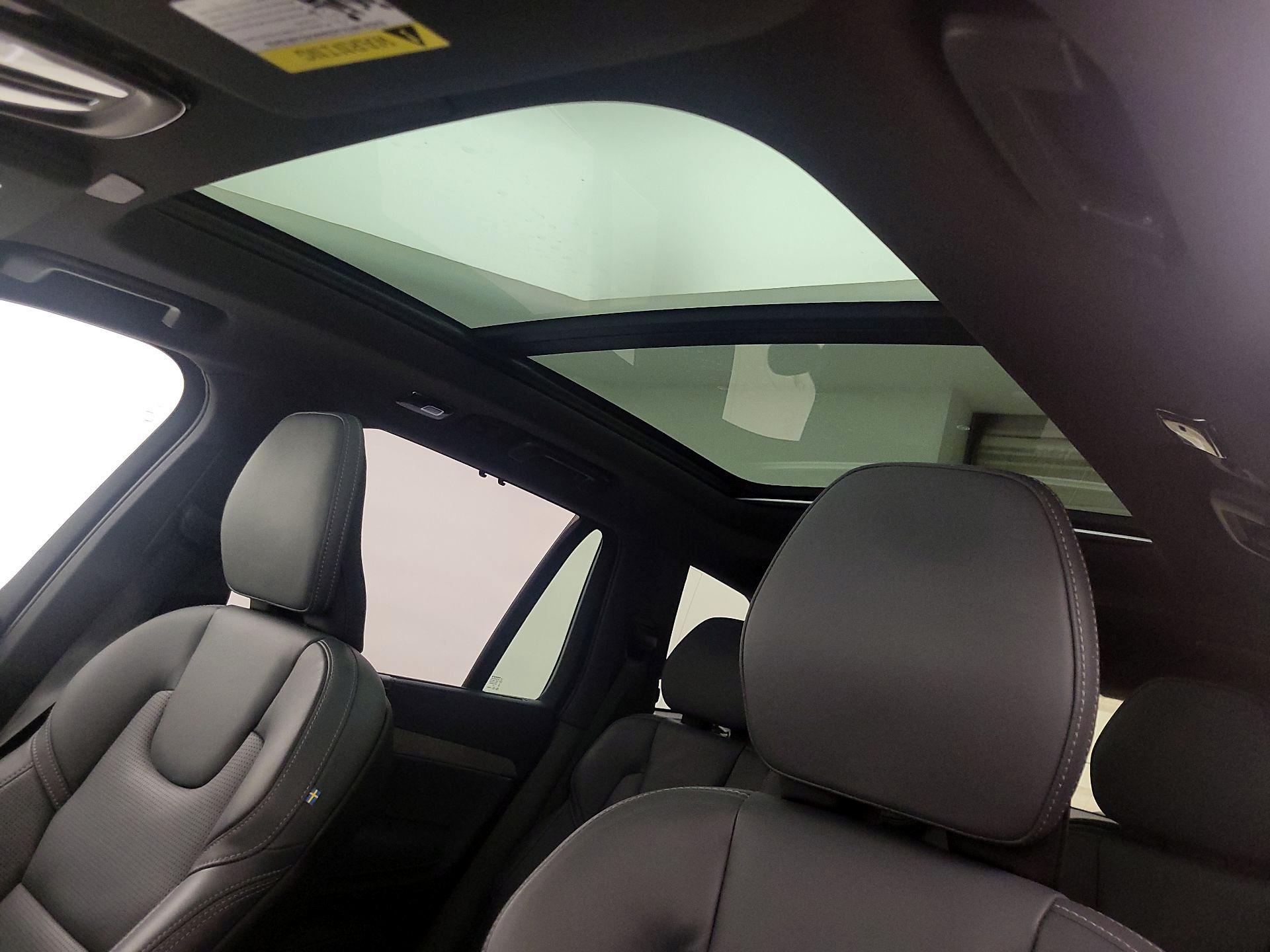 Thumbnail: 2024 Volvo XC90 - 20