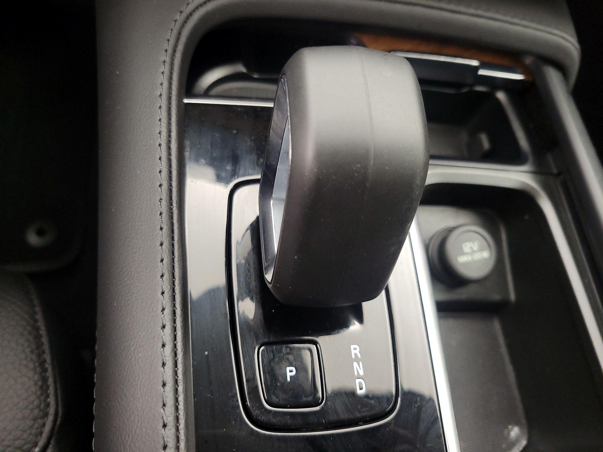 Thumbnail: 2024 Volvo XC90 - 17