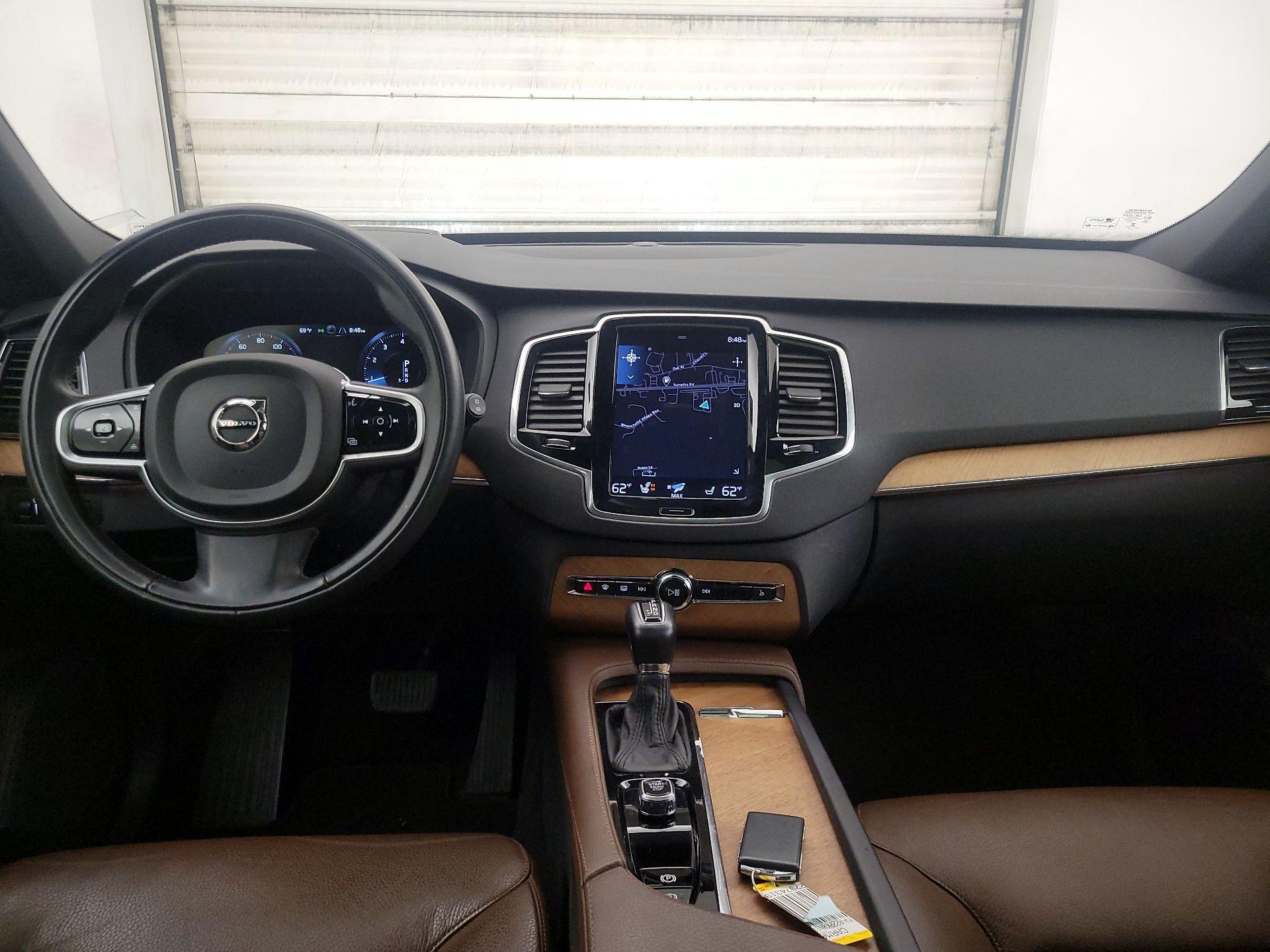 Thumbnail: 2022 Volvo XC90 - 9
