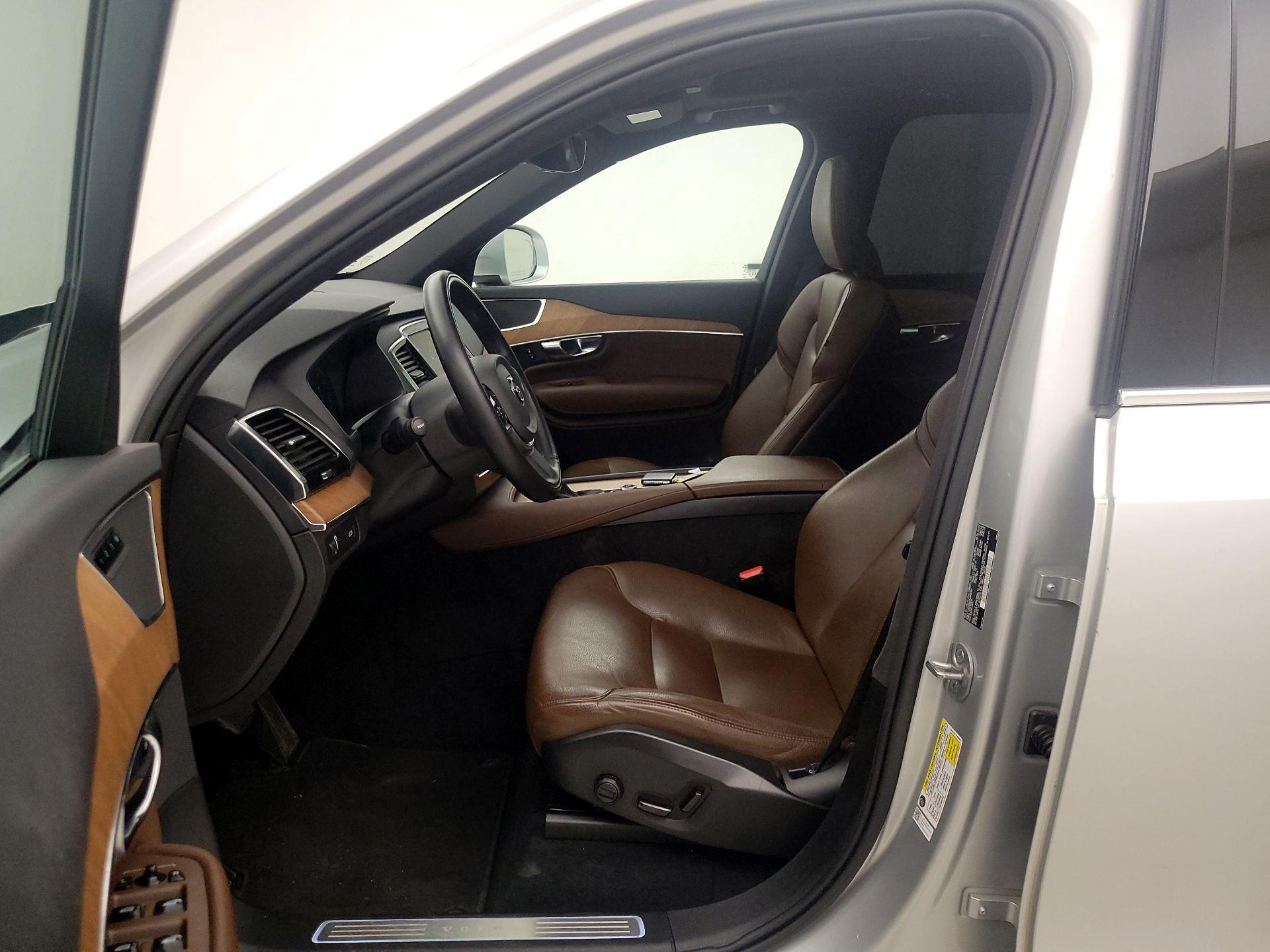 Thumbnail: 2022 Volvo XC90 - 11