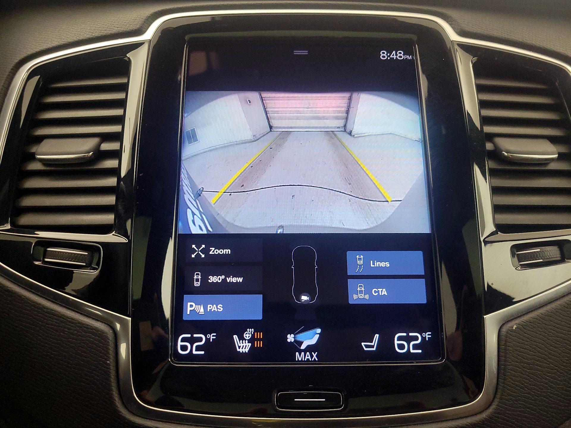 Thumbnail: 2022 Volvo XC90 - 15