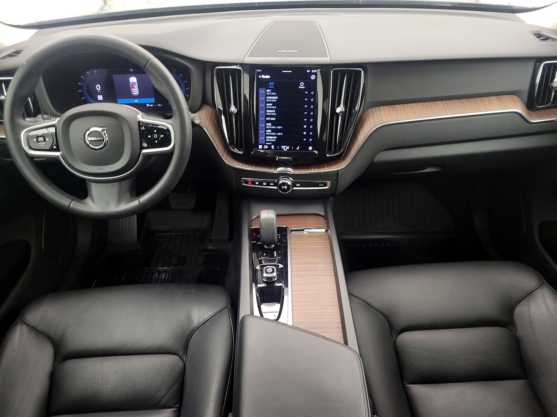 Thumbnail: 2023 Volvo XC60 - 9