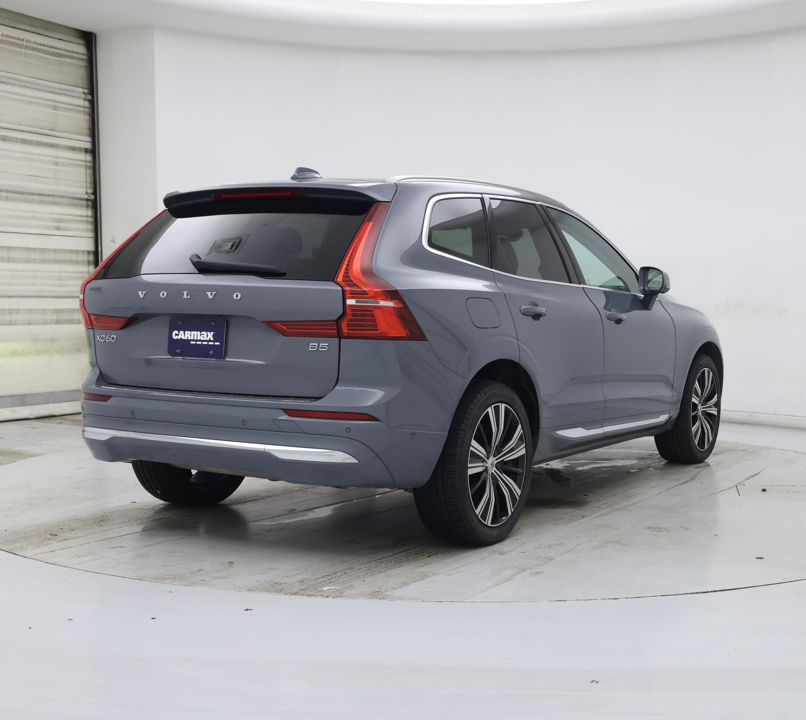Thumbnail: 2023 Volvo XC60 - 8