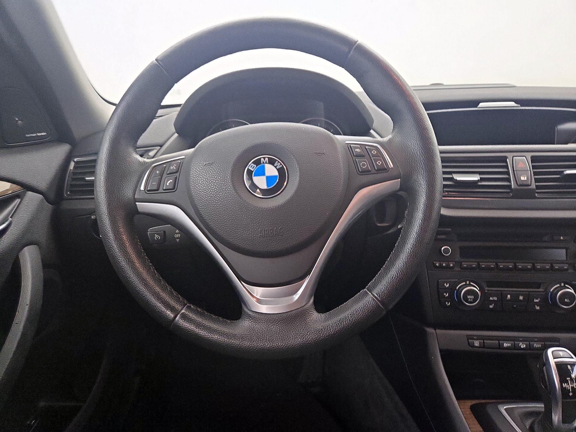 Thumbnail: 2015 BMW X1 - 10
