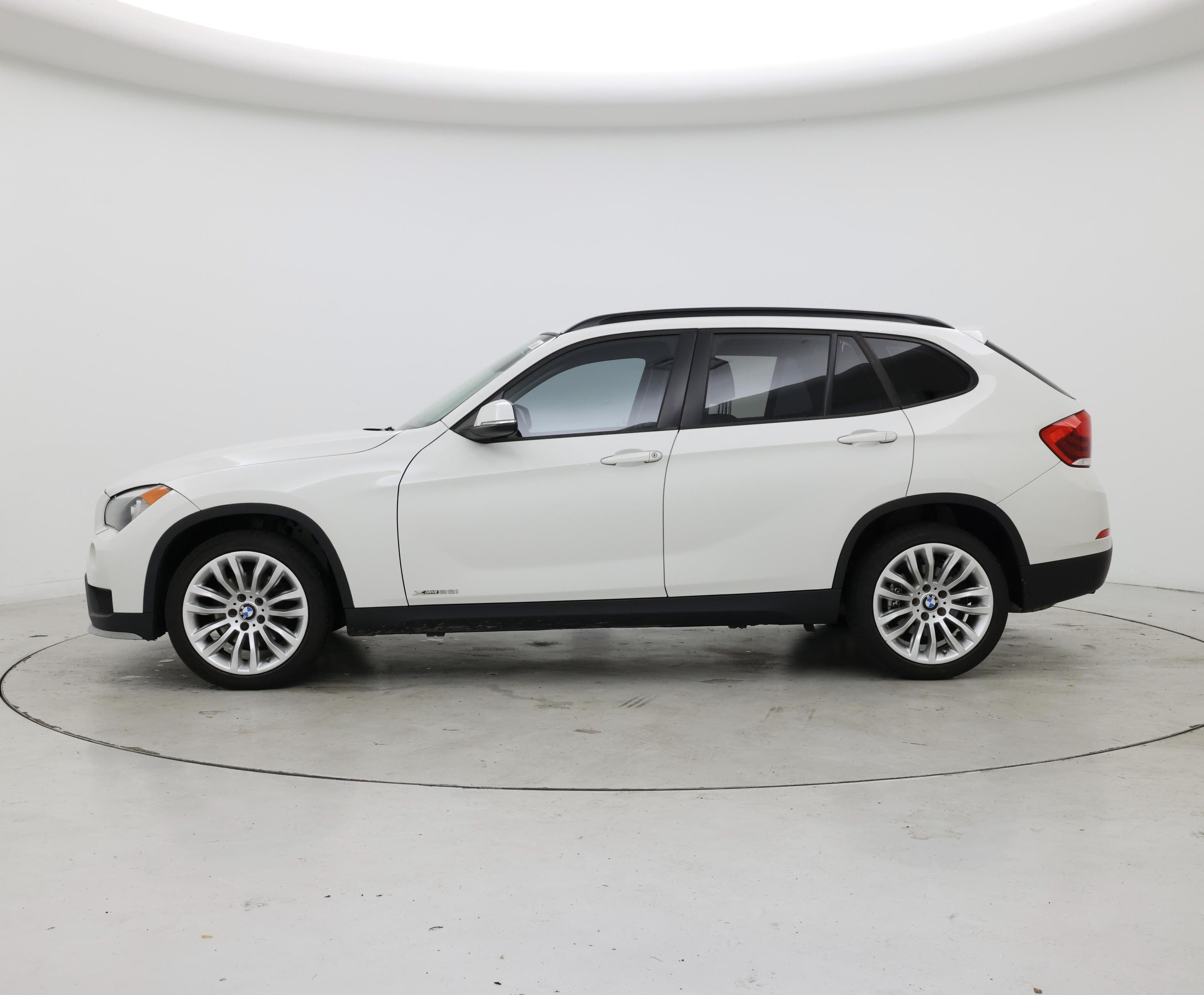 Thumbnail: 2015 BMW X1 - 3