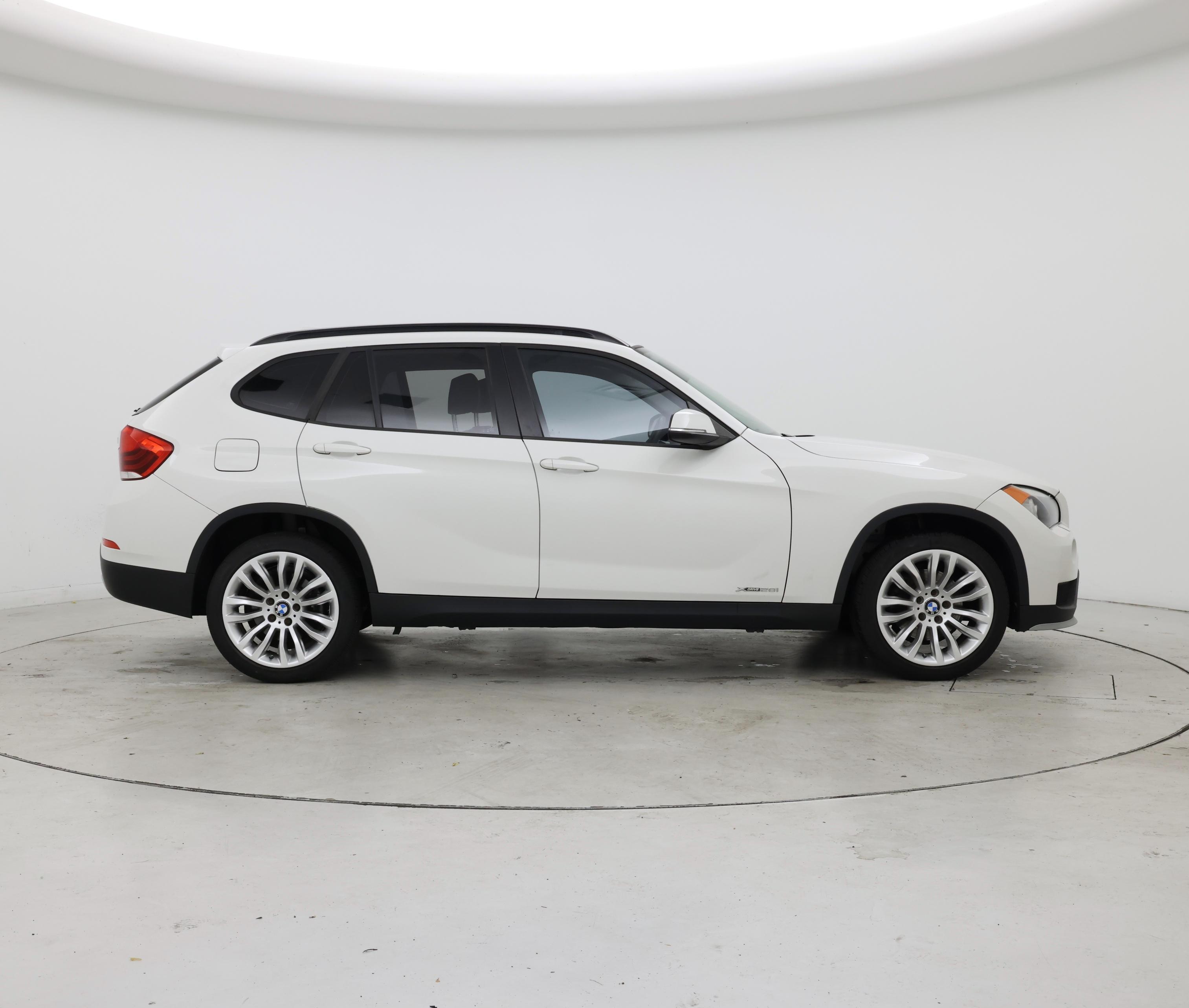 Thumbnail: 2015 BMW X1 - 7