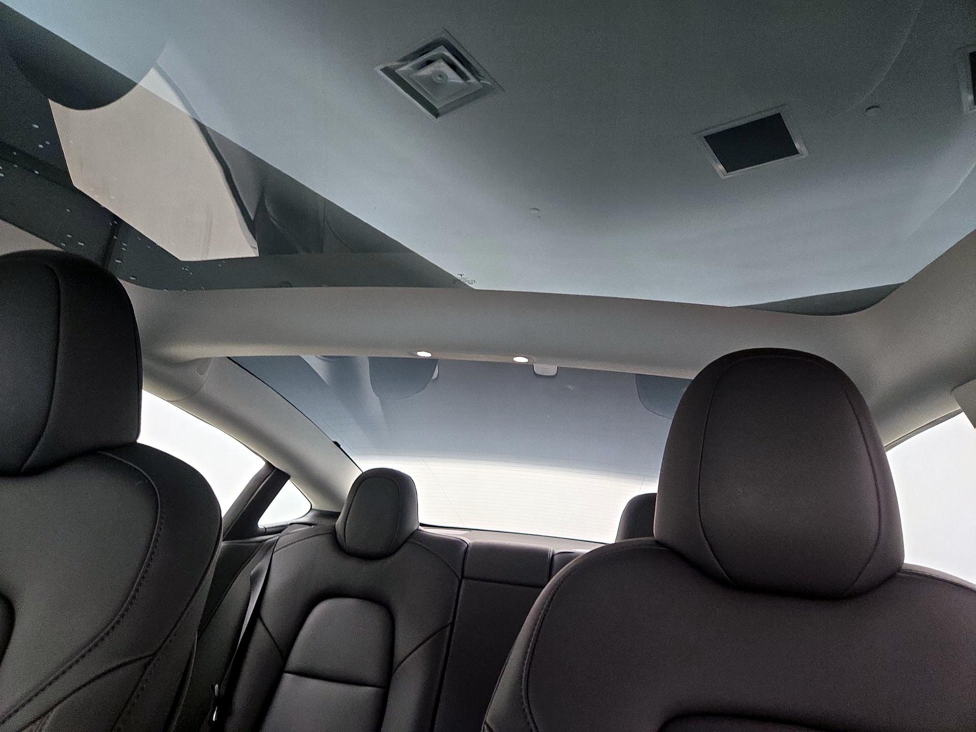 Thumbnail: 2023 Tesla Model 3 - 19
