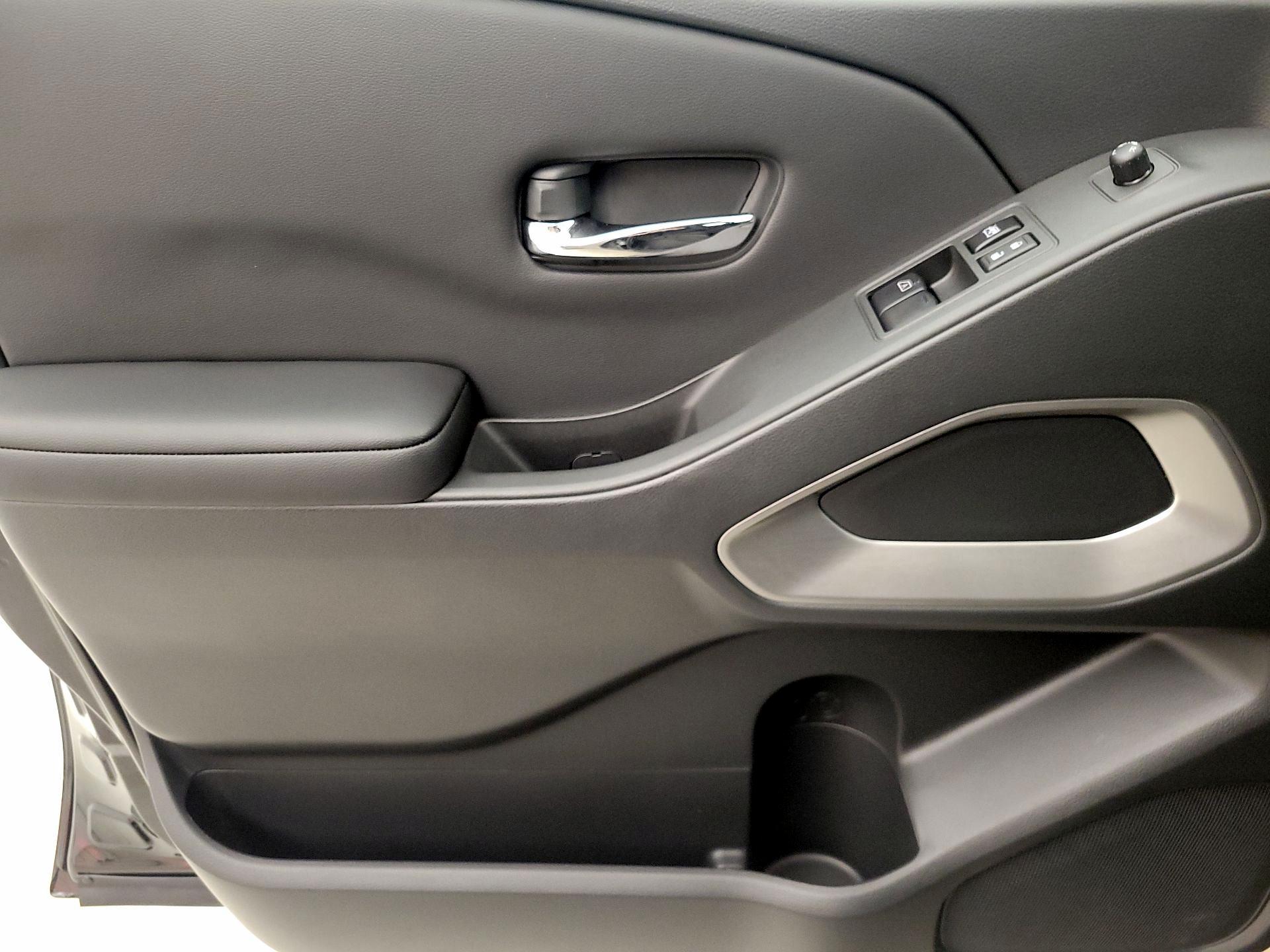 Thumbnail: 2025 Nissan Frontier - 12