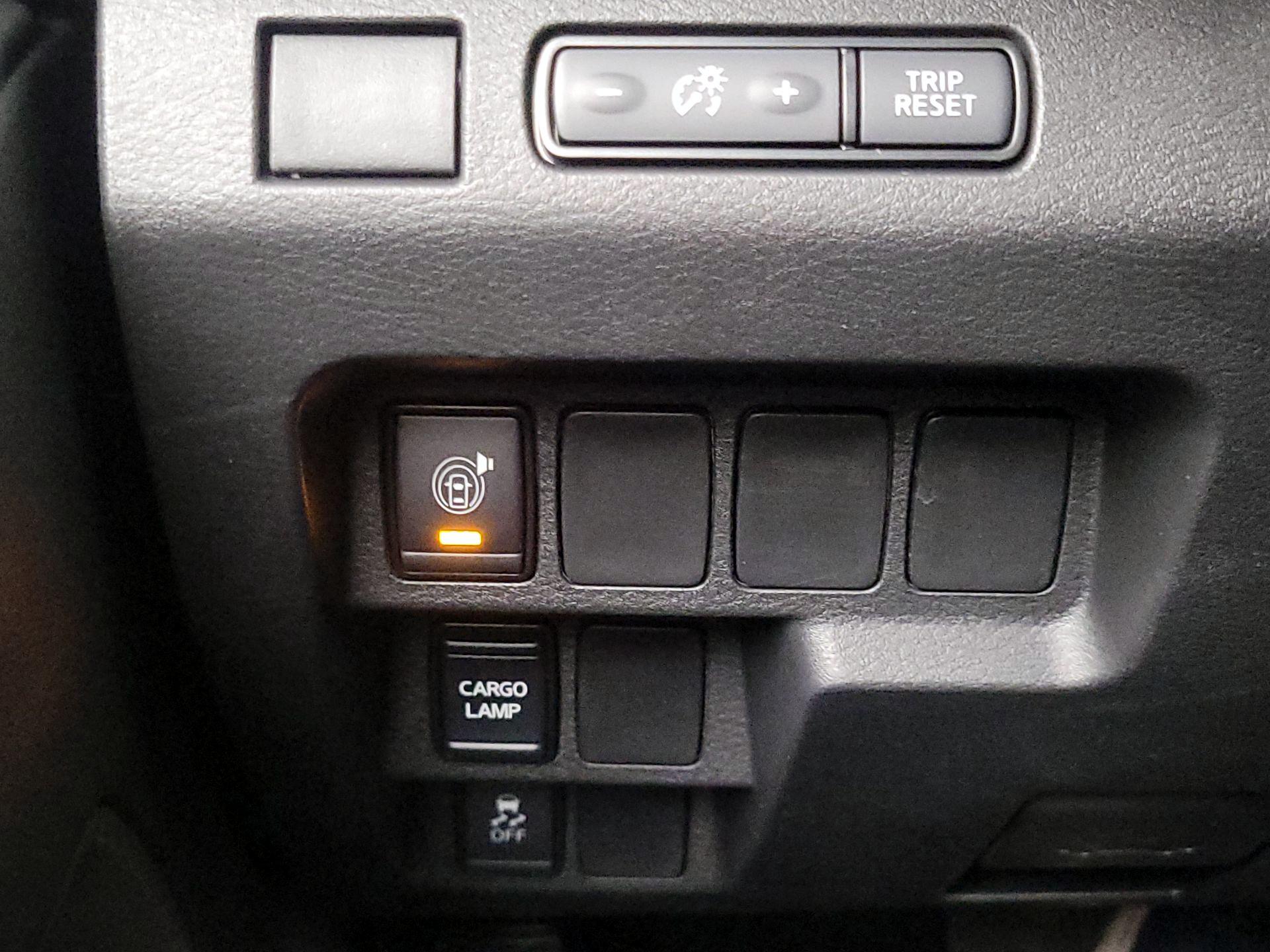 Thumbnail: 2025 Nissan Frontier - 13