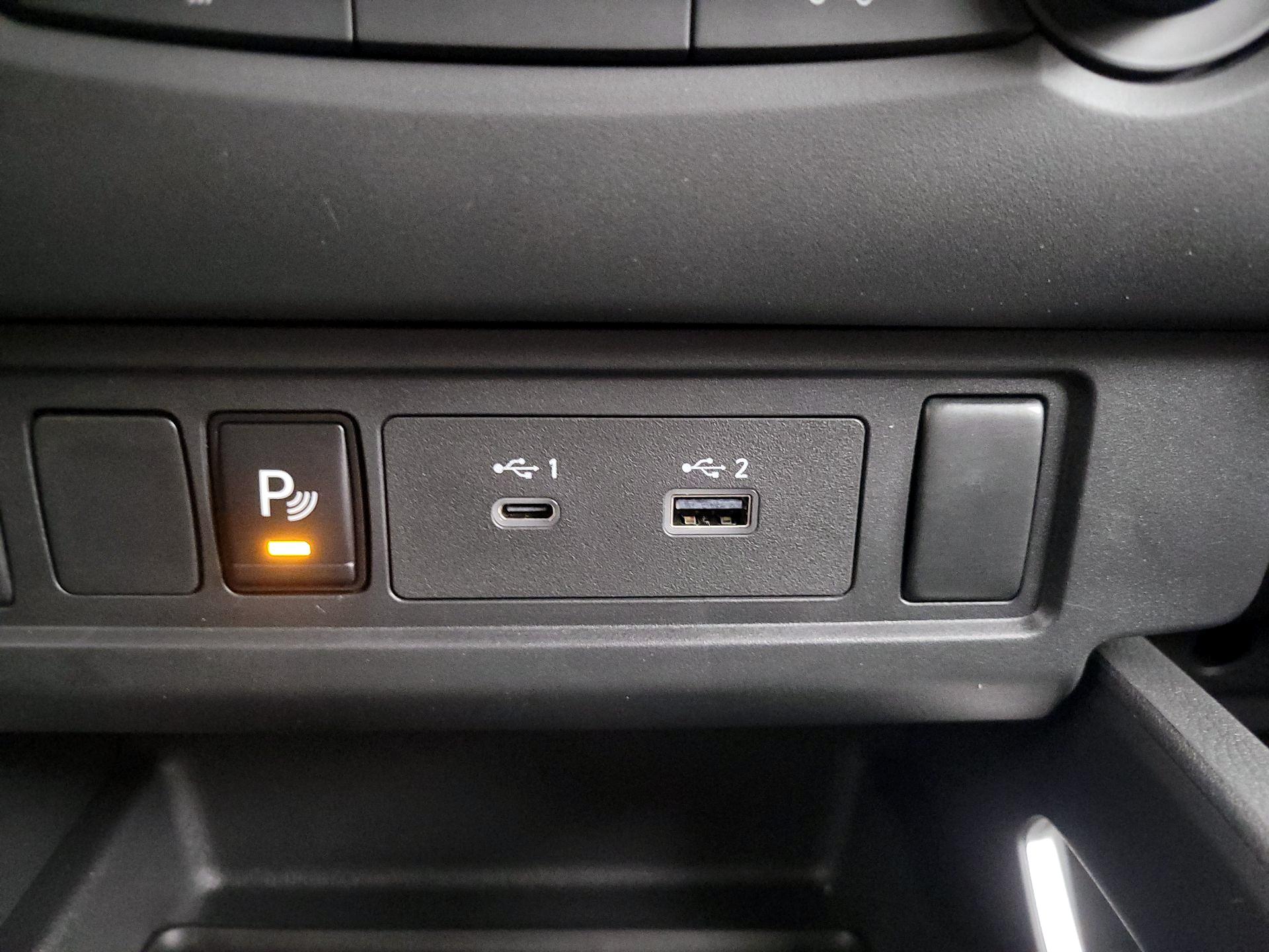 Thumbnail: 2025 Nissan Frontier - 18