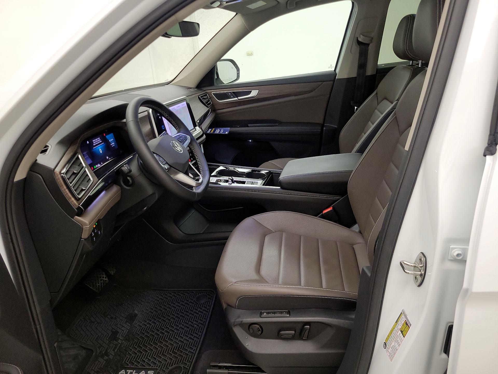 Thumbnail: 2024 Volkswagen Atlas - 11