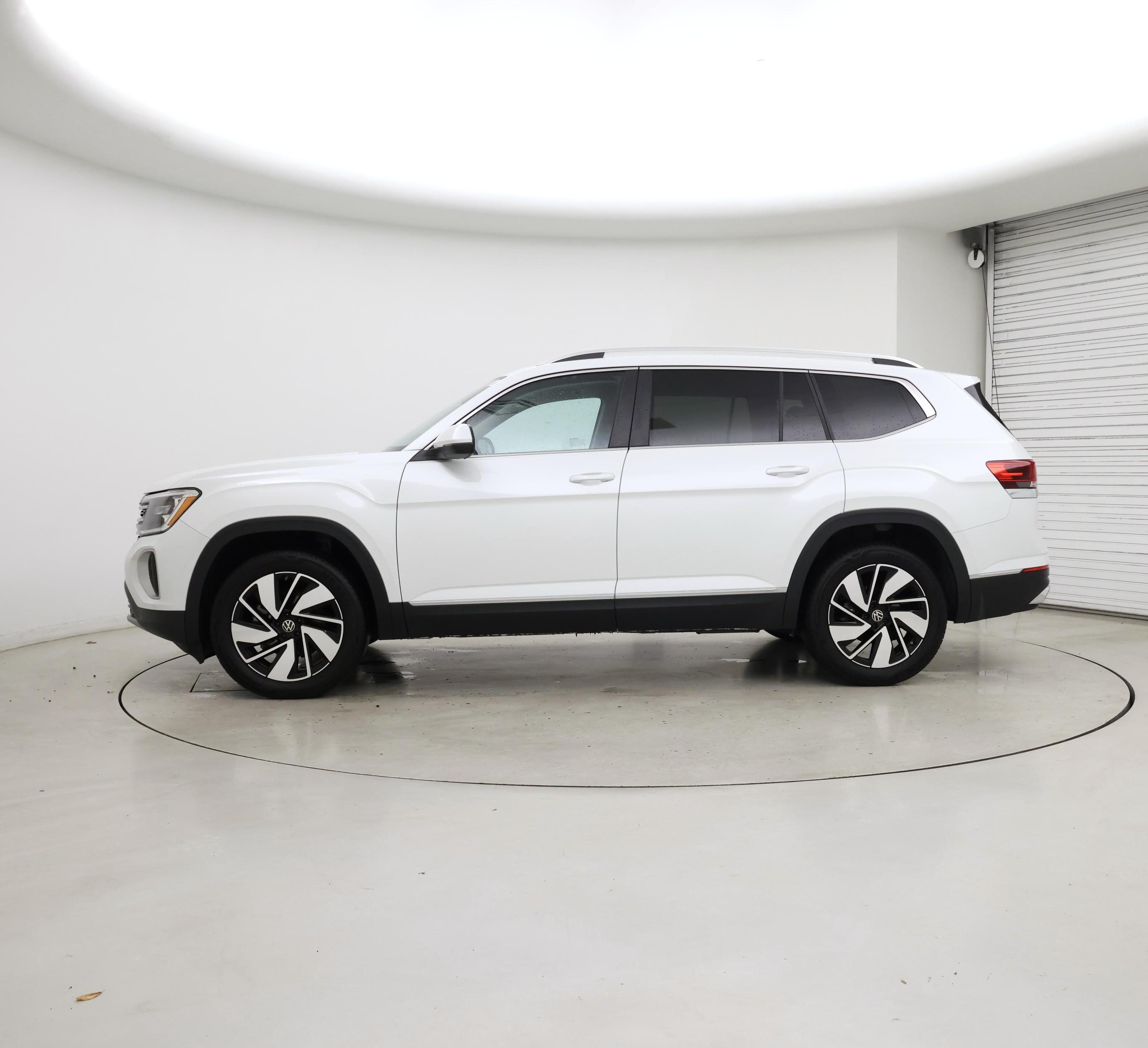 Thumbnail: 2024 Volkswagen Atlas - 3