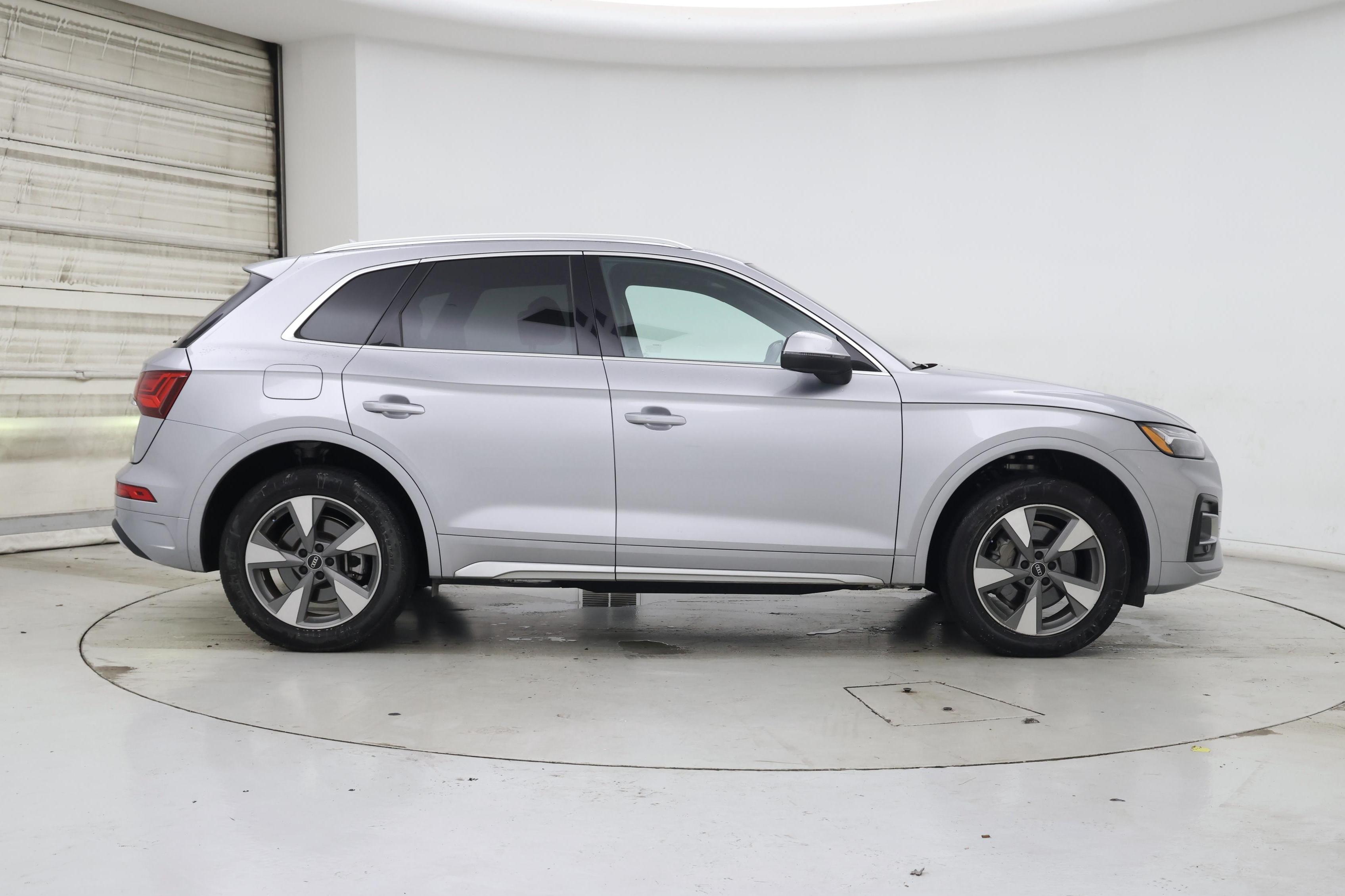Thumbnail: 2022 Audi Q5 - 7