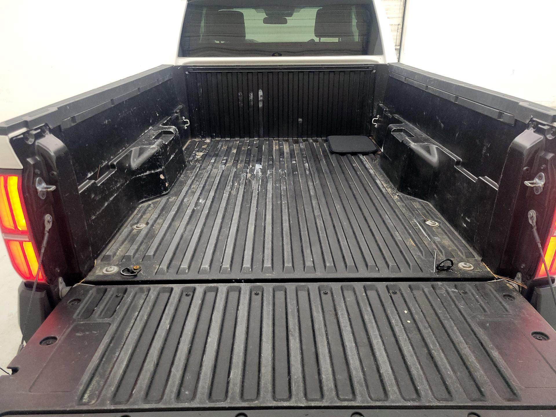 Thumbnail: 2024 Toyota Tacoma - 19