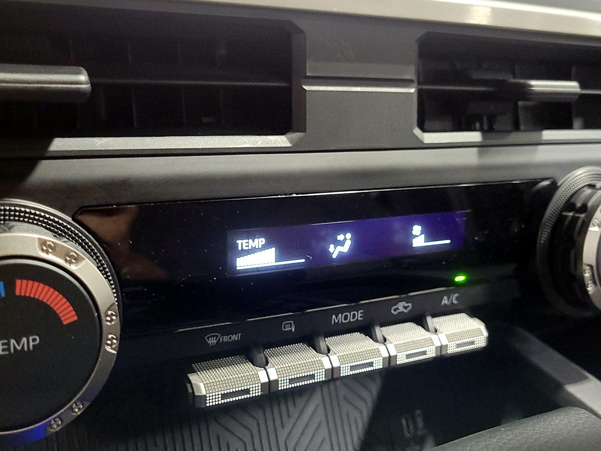 Thumbnail: 2024 Toyota Tacoma - 15