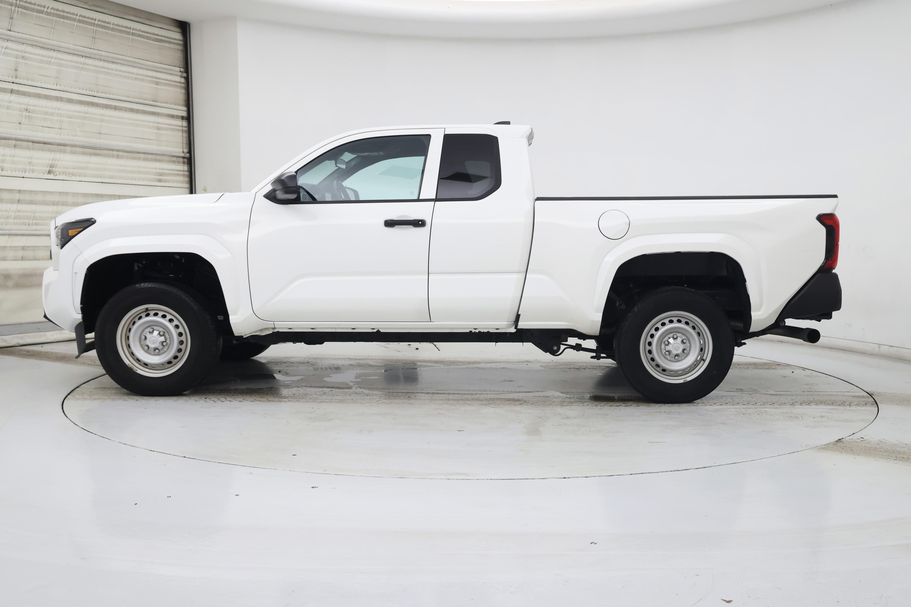 Thumbnail: 2024 Toyota Tacoma - 3