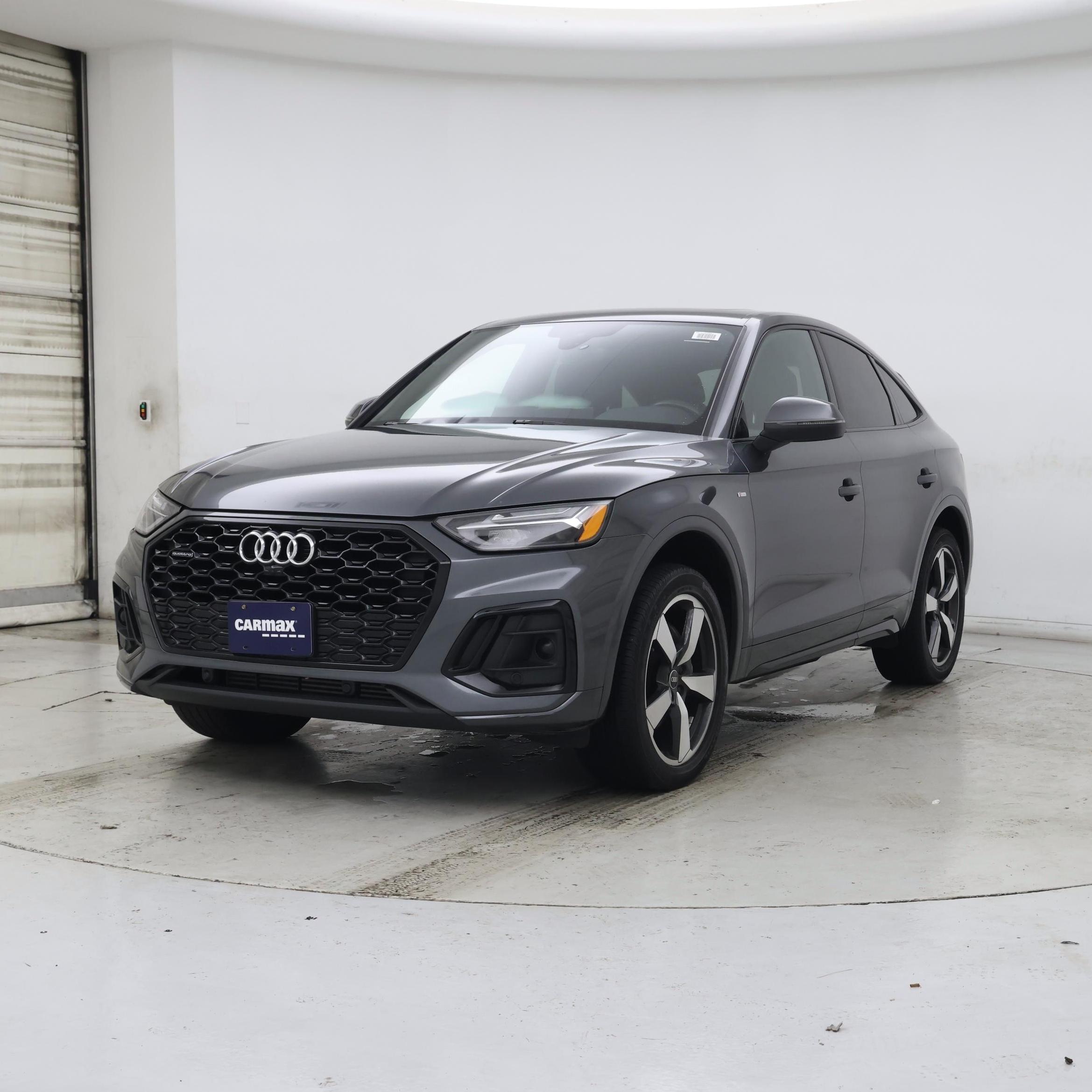 Thumbnail: 2023 Audi Q5 - 4