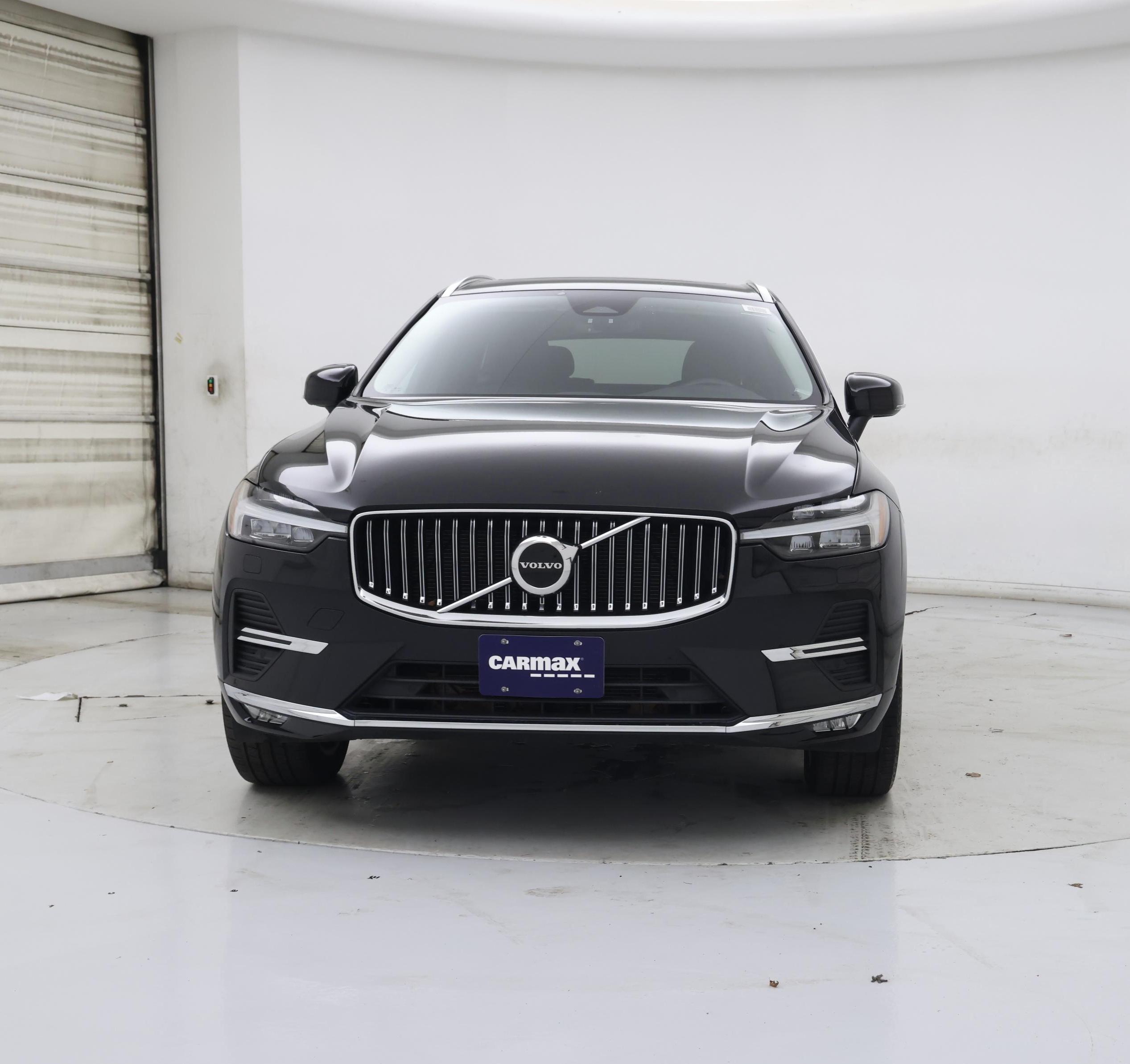 Thumbnail: 2022 Volvo XC60 - 5