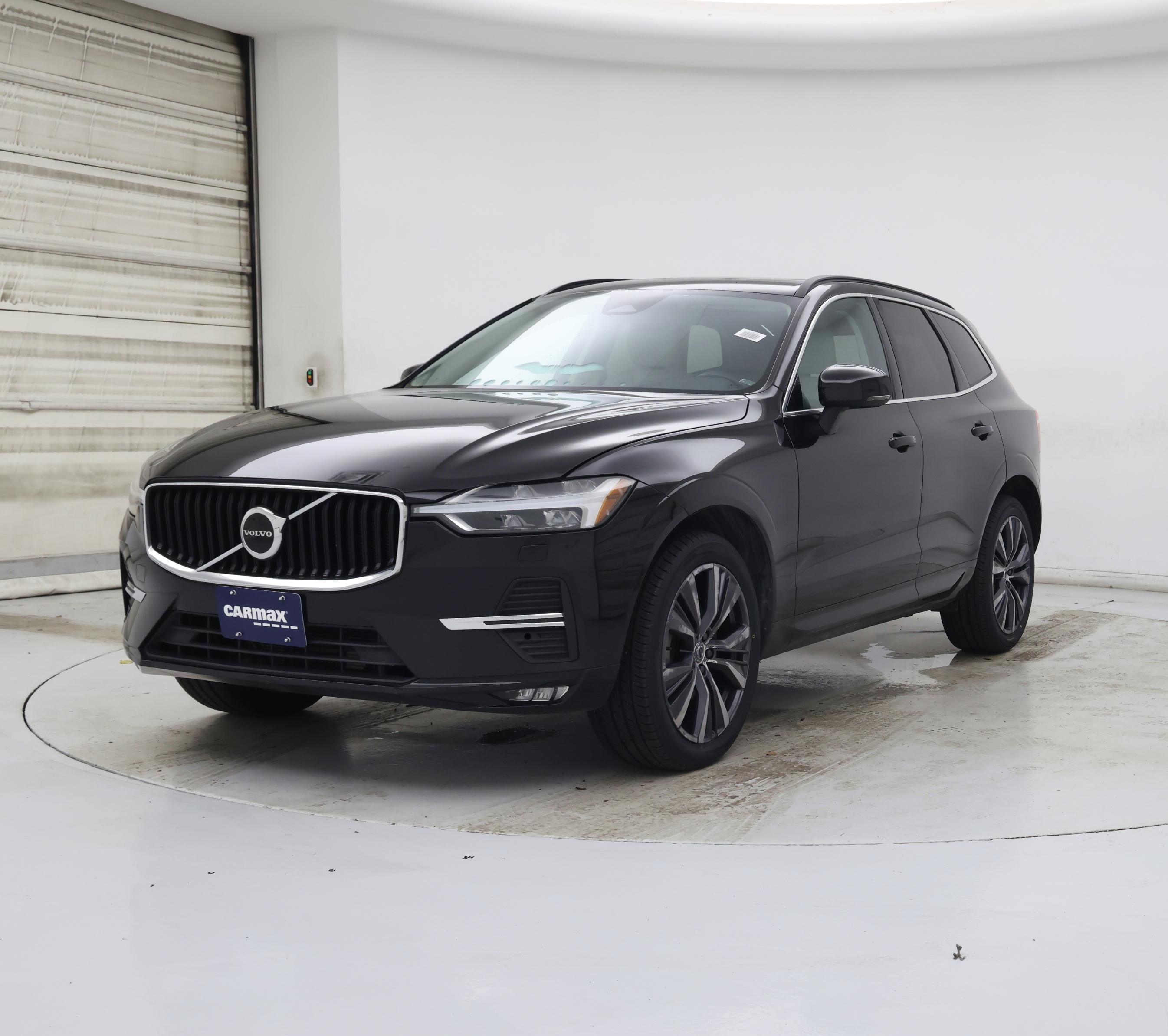 Thumbnail: 2022 Volvo XC60 - 4