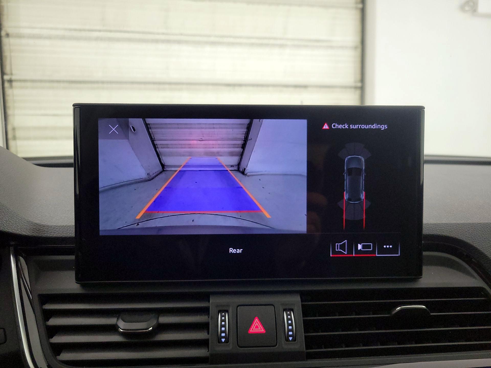 Thumbnail: 2023 Audi Q5 - 14