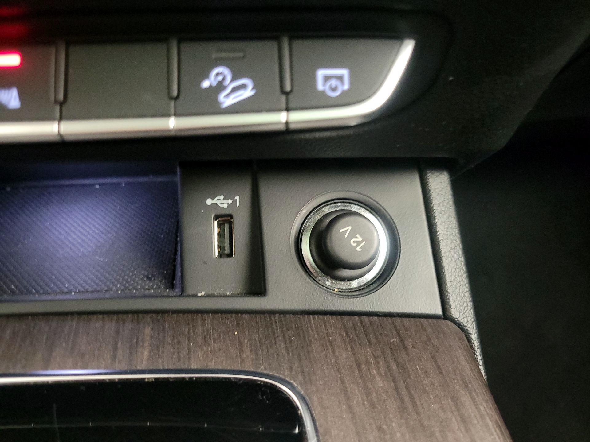 Thumbnail: 2023 Audi Q5 - 18