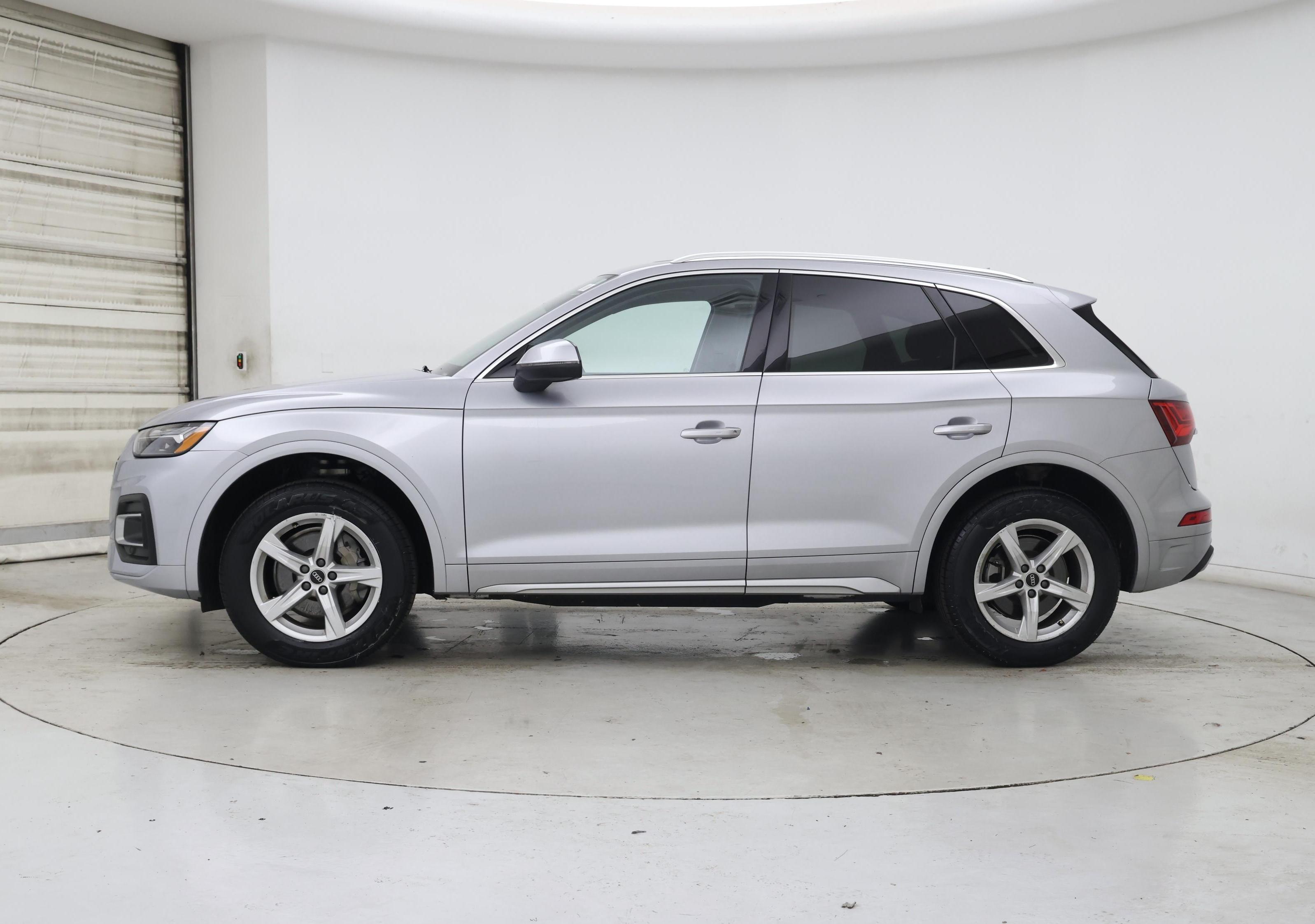 Thumbnail: 2023 Audi Q5 - 3