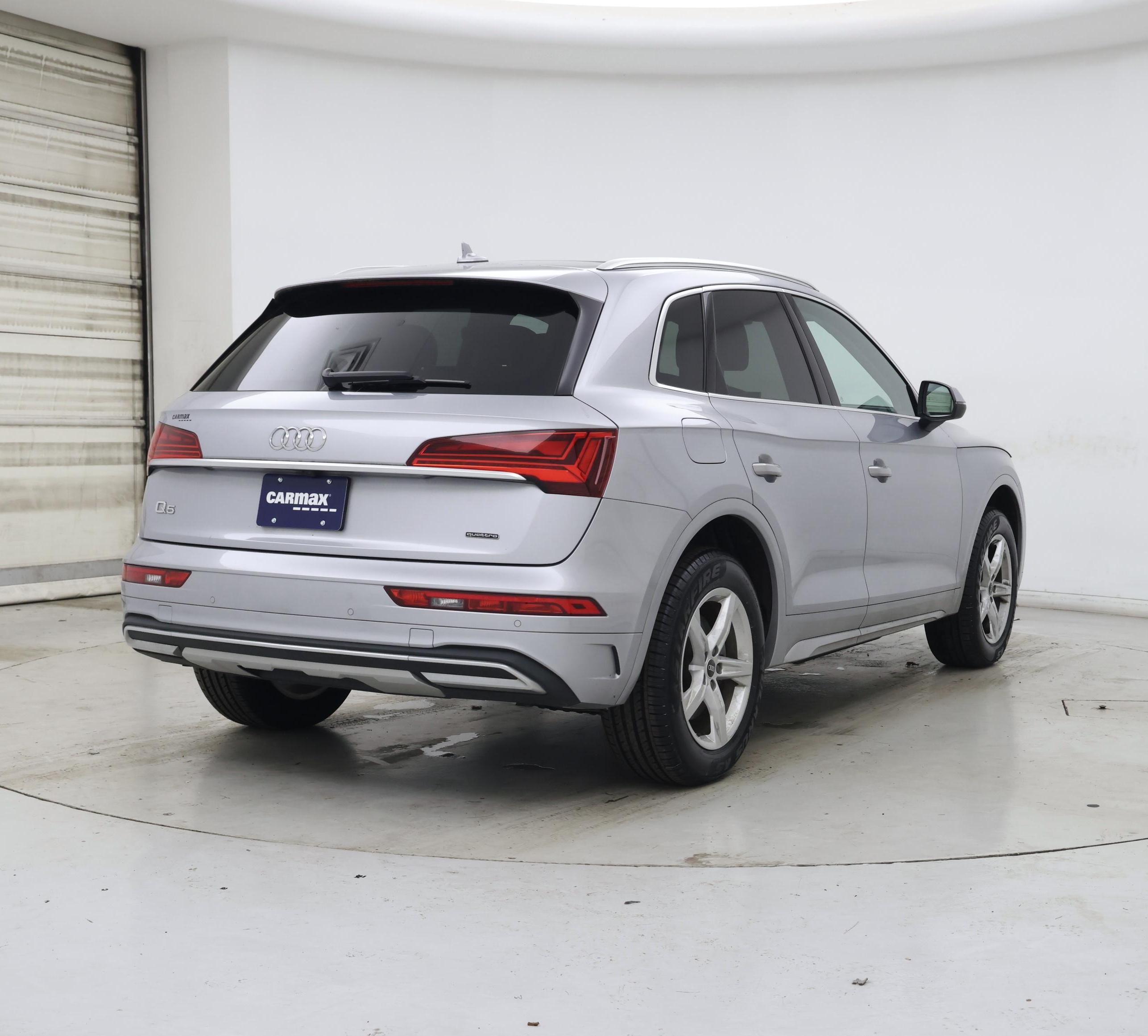 Thumbnail: 2023 Audi Q5 - 8