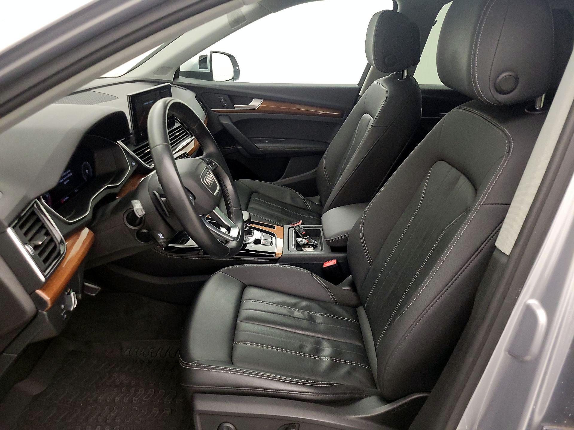 Thumbnail: 2022 Audi Q5 - 11