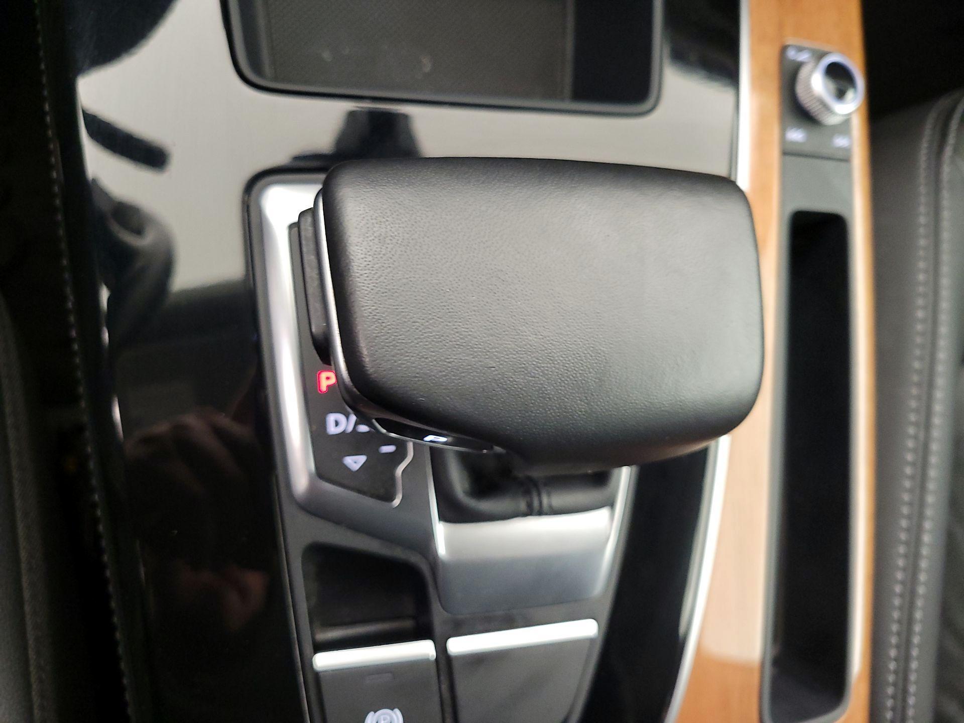 Thumbnail: 2022 Audi Q5 - 17