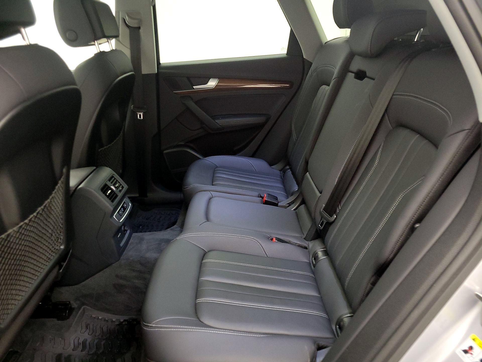 Thumbnail: 2022 Audi Q5 - 20