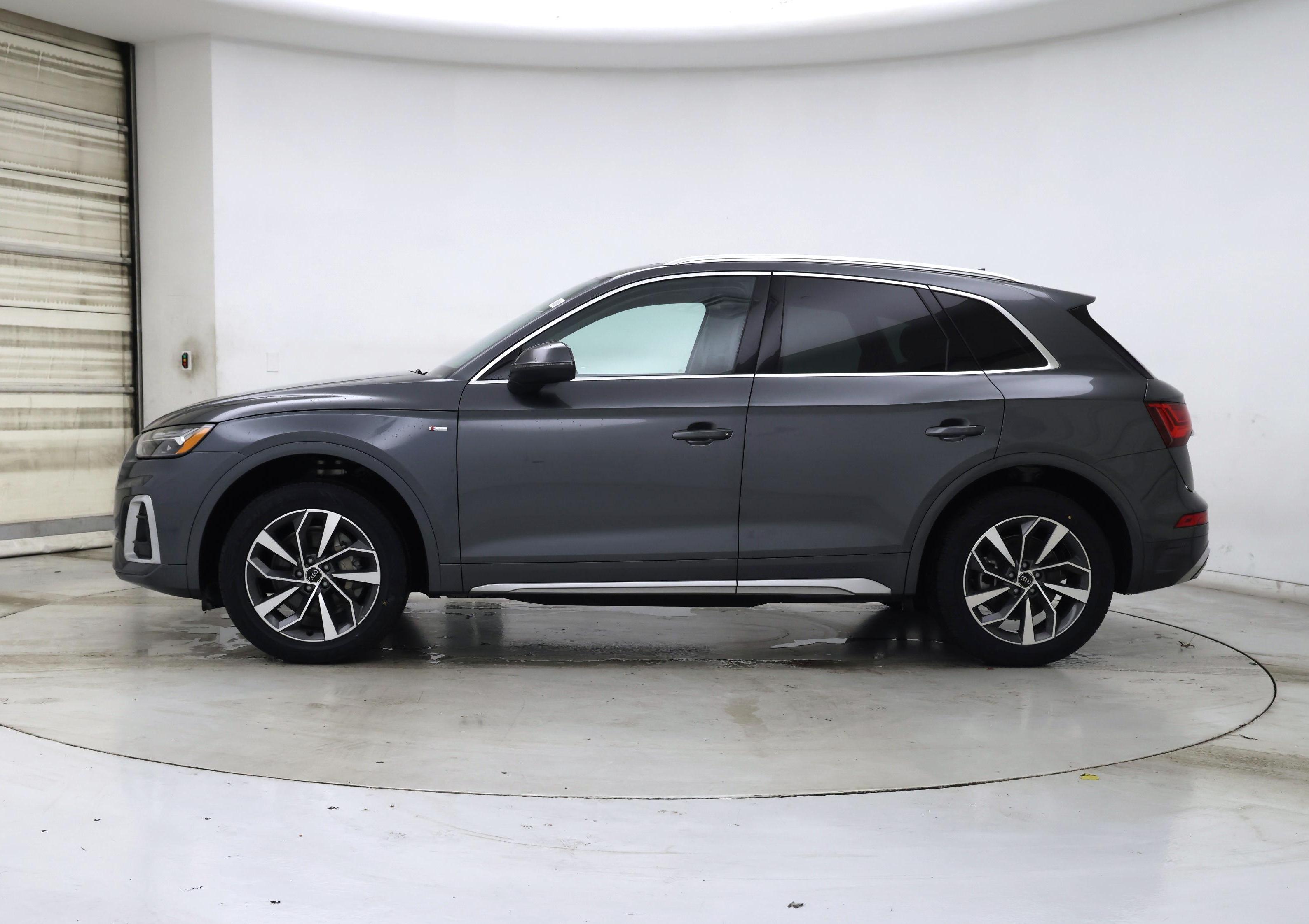 Thumbnail: 2022 Audi Q5 - 3