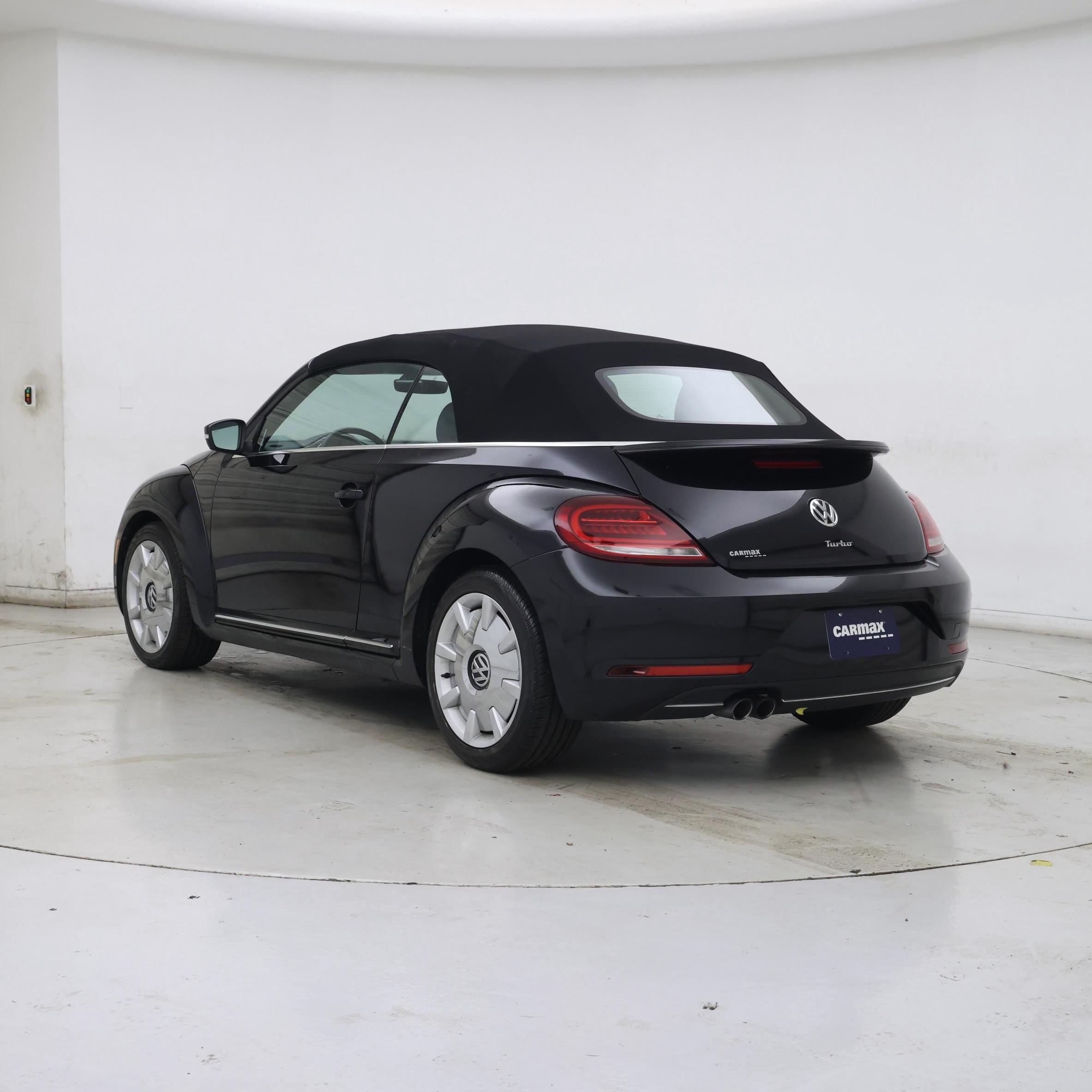 Thumbnail: 2019 Volkswagen Beetle - 2
