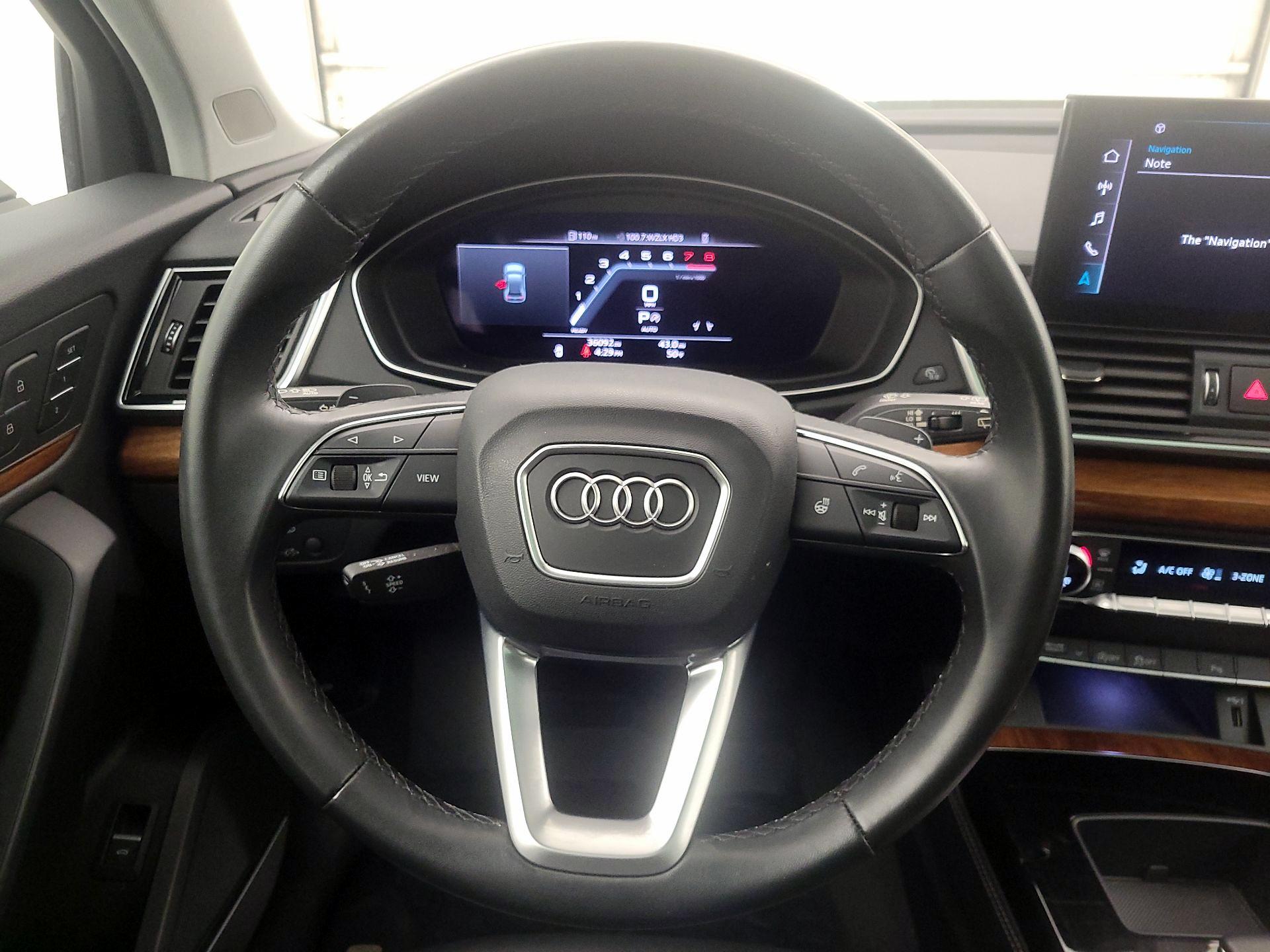 Thumbnail: 2022 Audi Q5 - 10